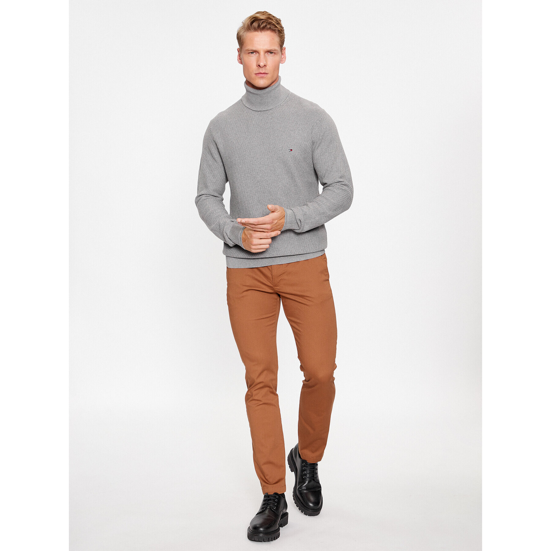 Tommy Hilfiger Чино панталони Bleecker MW0MW28642 Кафяв Slim Fit - Pepit.bg