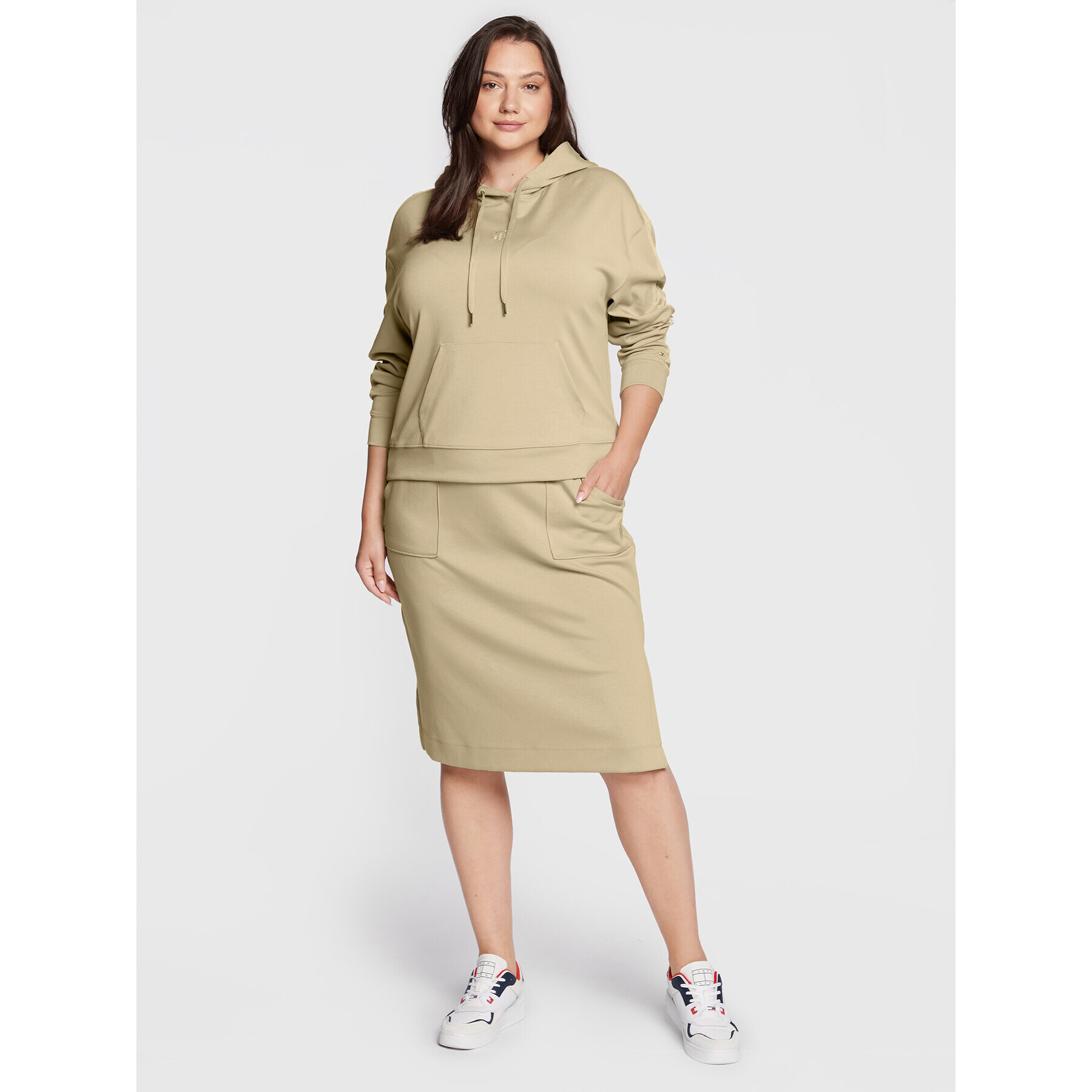 Tommy Hilfiger Curve Суитшърт Interlock WW0WW35391 Бежов Relaxed Fit - Pepit.bg