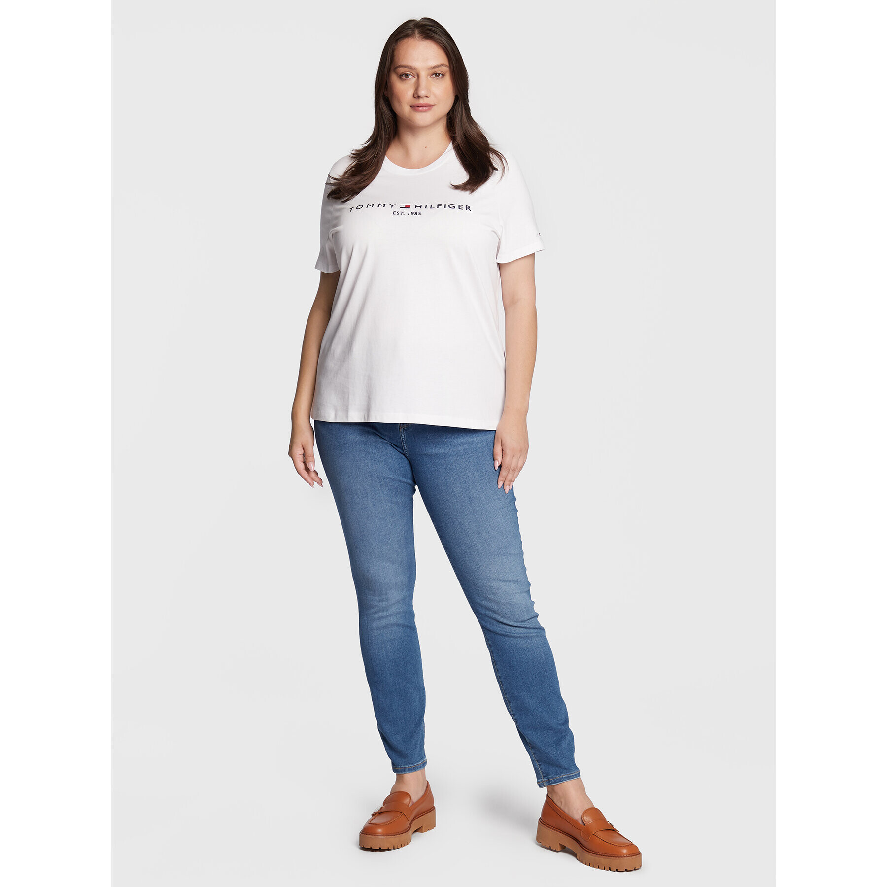 Tommy Hilfiger Curve Тишърт Ess WW0WW29738 Бял Regular Fit - Pepit.bg
