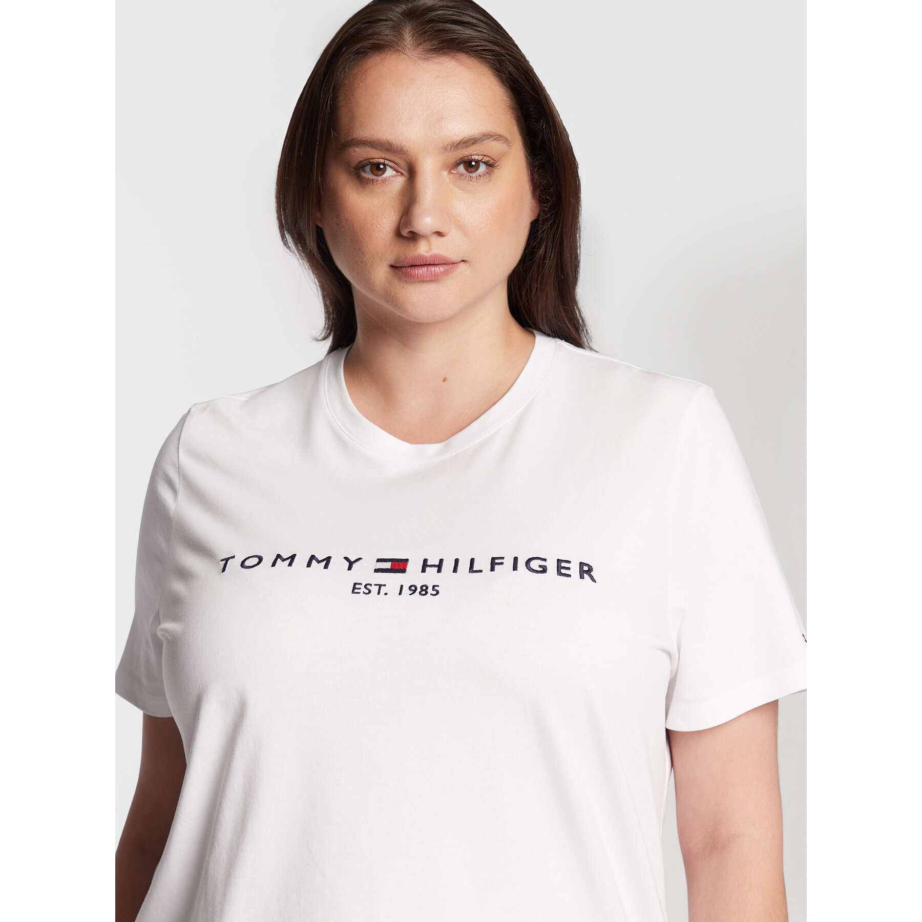 Tommy Hilfiger Curve Тишърт Ess WW0WW29738 Бял Regular Fit - Pepit.bg