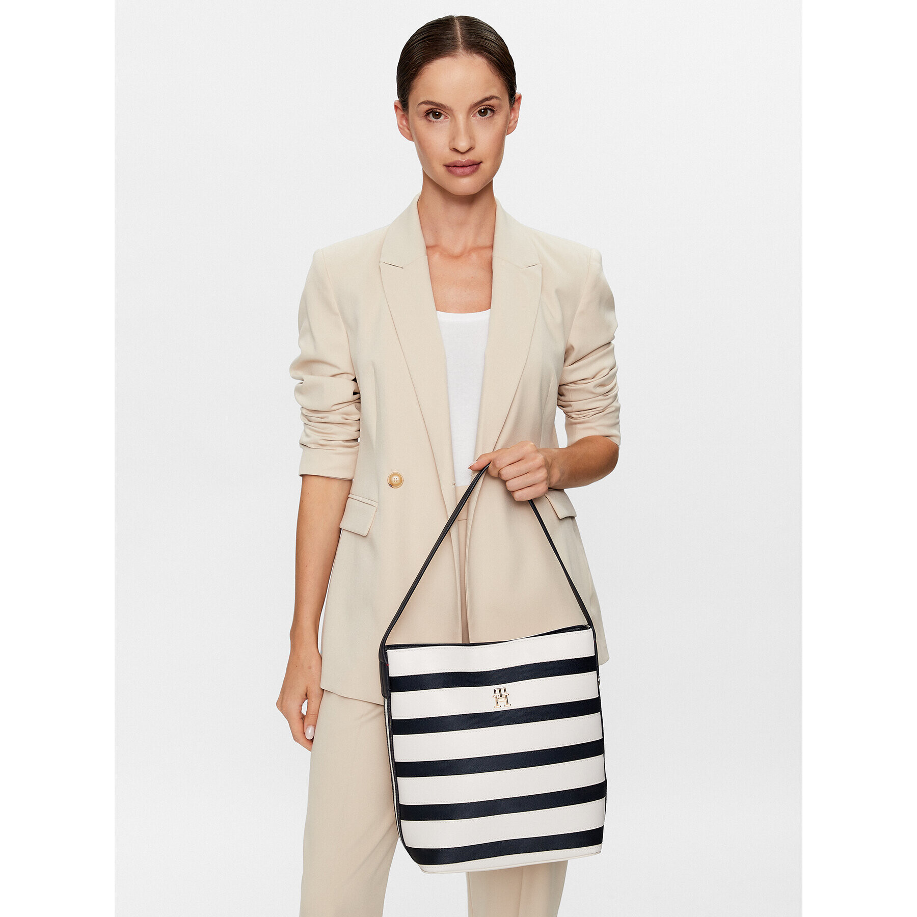 Tommy Hilfiger Дамска чанта Iconic Tommy Bucket Bag Stripes AW0AW14761 Бял - Pepit.bg