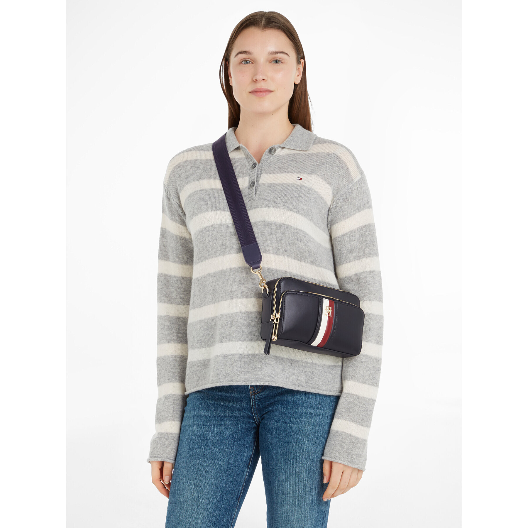 Tommy Hilfiger Дамска чанта Iconic Tommy Camera Bag Puffy AW0AW15880 Син - Pepit.bg