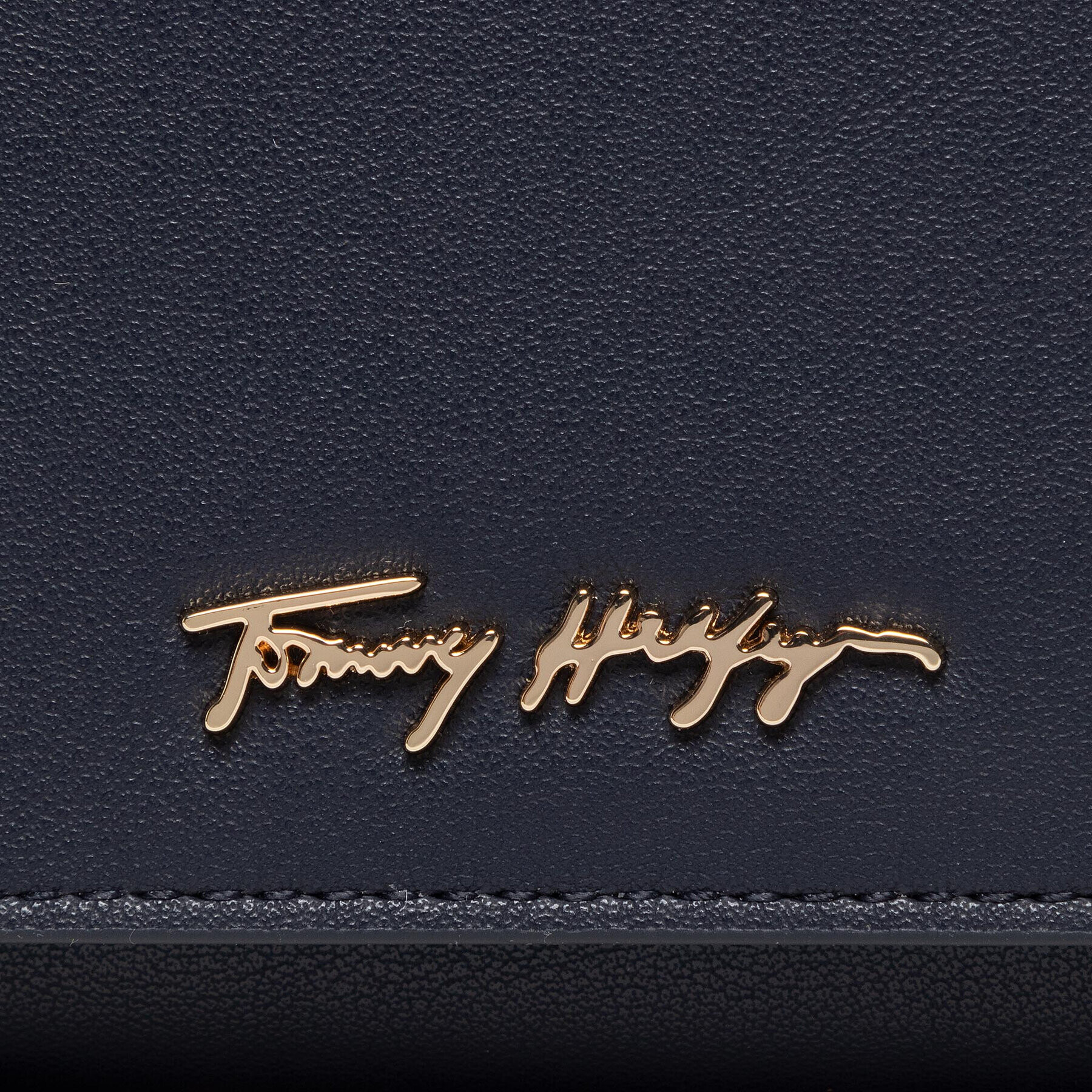 Tommy Hilfiger Дамска чанта New Tommy Phone Wallet AW0AW12023 Тъмносин - Pepit.bg