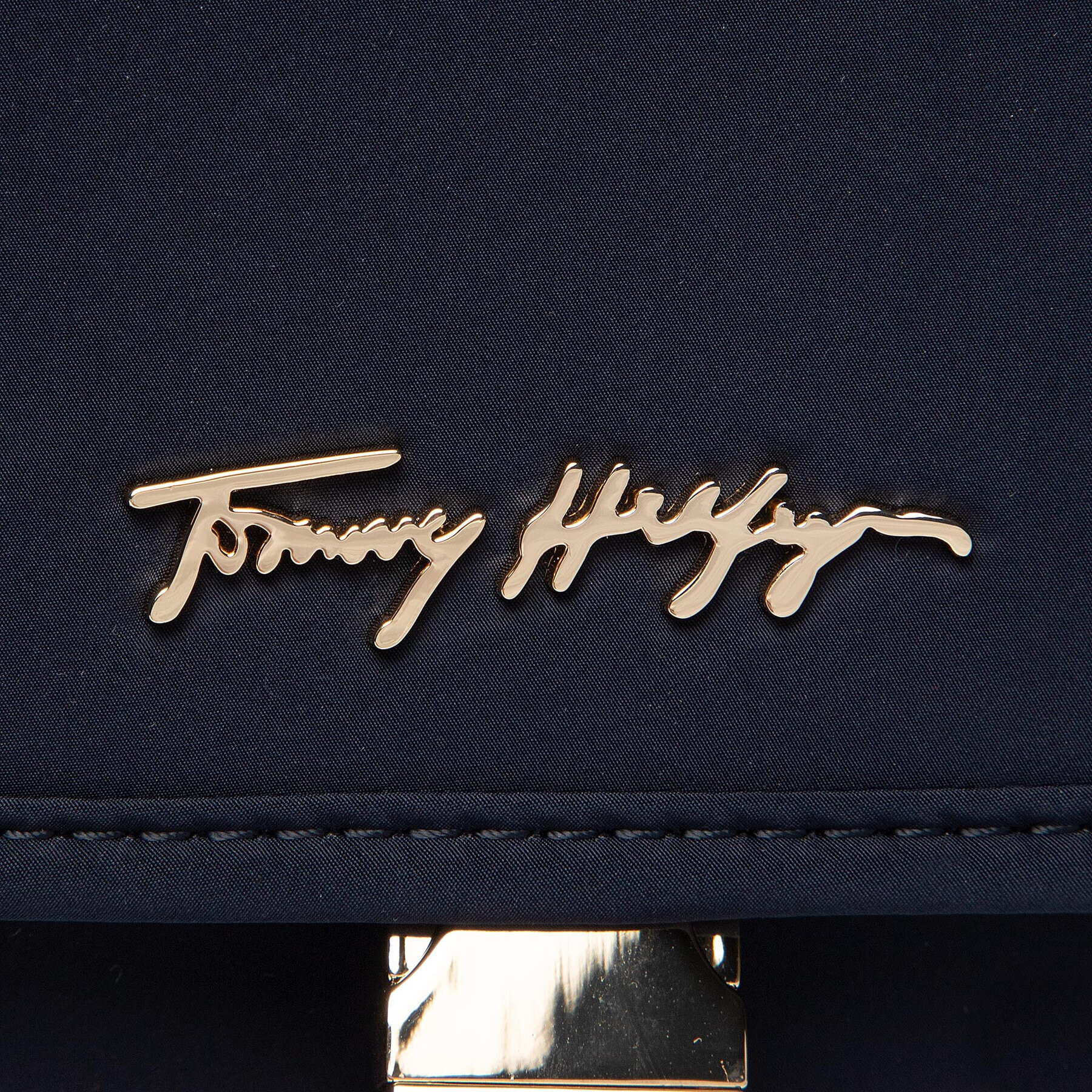 Tommy Hilfiger Дамска чанта Relaxed Tommy Crossover Corap AW0AW10760 Тъмносин - Pepit.bg