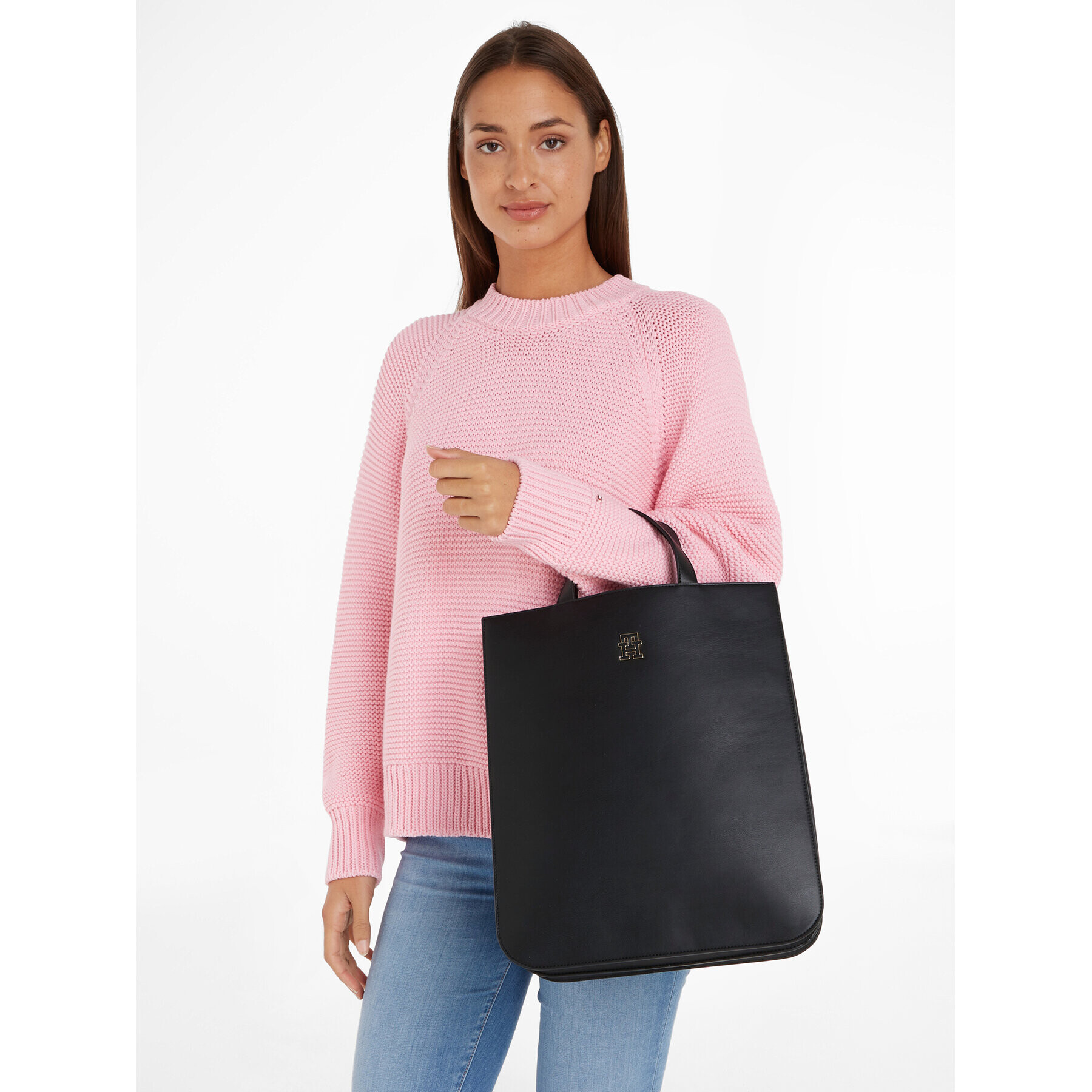 Tommy Hilfiger Дамска чанта Th Chic Tote AW0AW15083 Черен - Pepit.bg