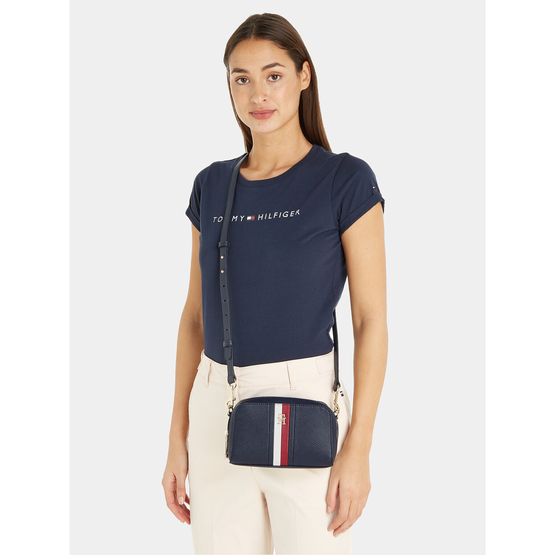 Tommy Hilfiger Дамска чанта Th Emblem Crossover Corp AW0AW15284 Тъмносин - Pepit.bg