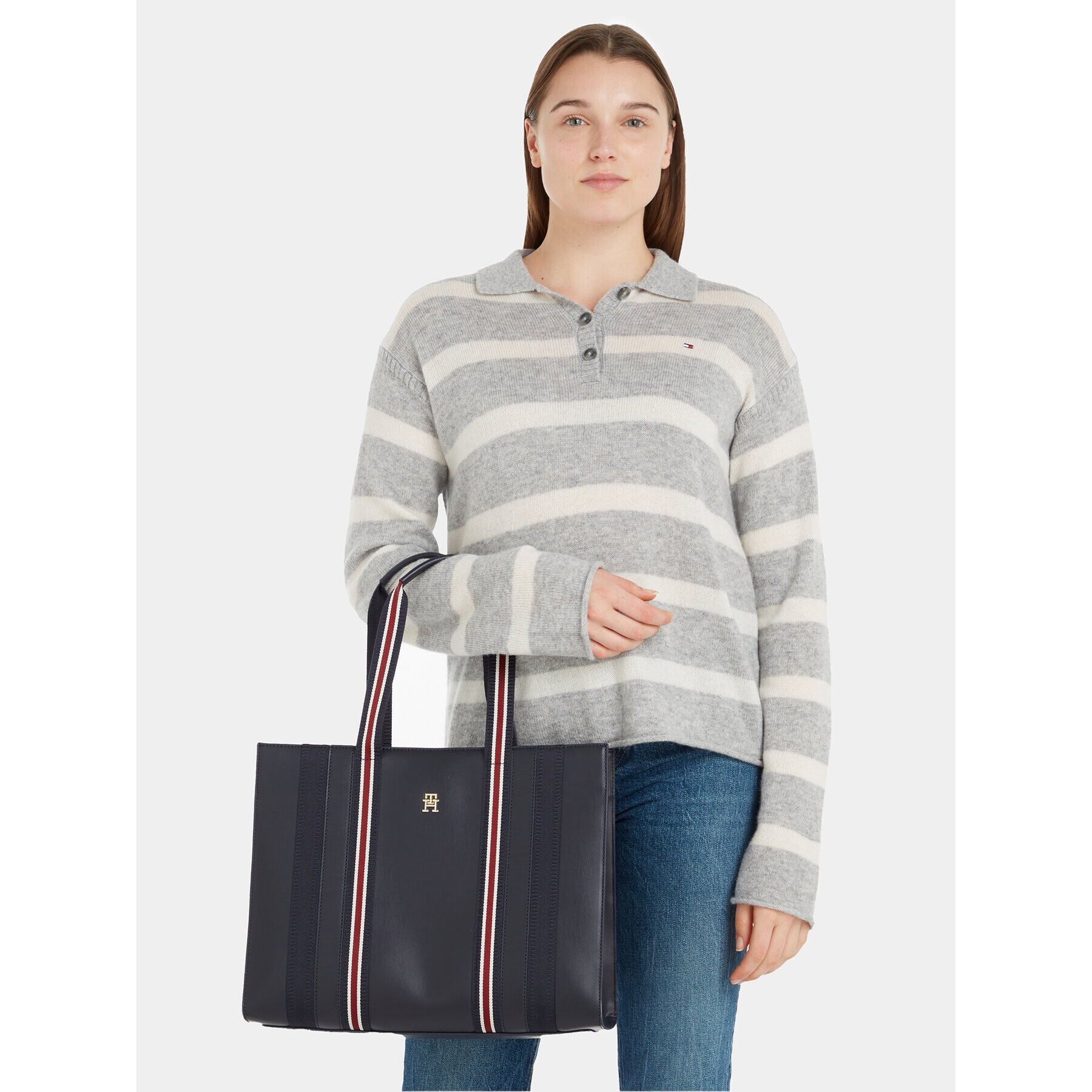 Tommy Hilfiger Дамска чанта Th Identity Med Tote Corp AW0AW15882 Тъмносин - Pepit.bg