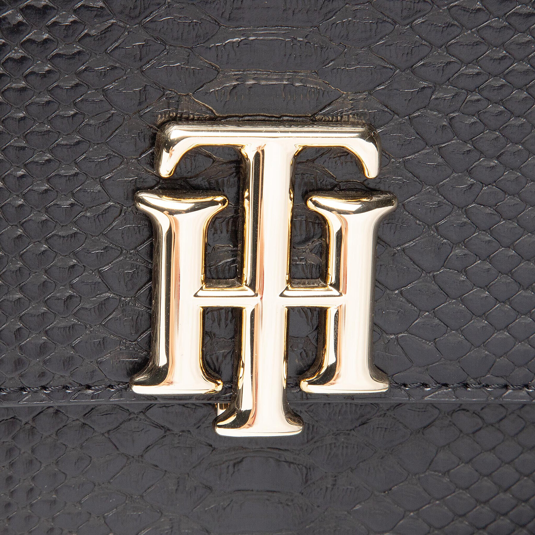 Tommy Hilfiger Дамска чанта Th Lock Satchel Snake AW0AW10463 Черен - Pepit.bg