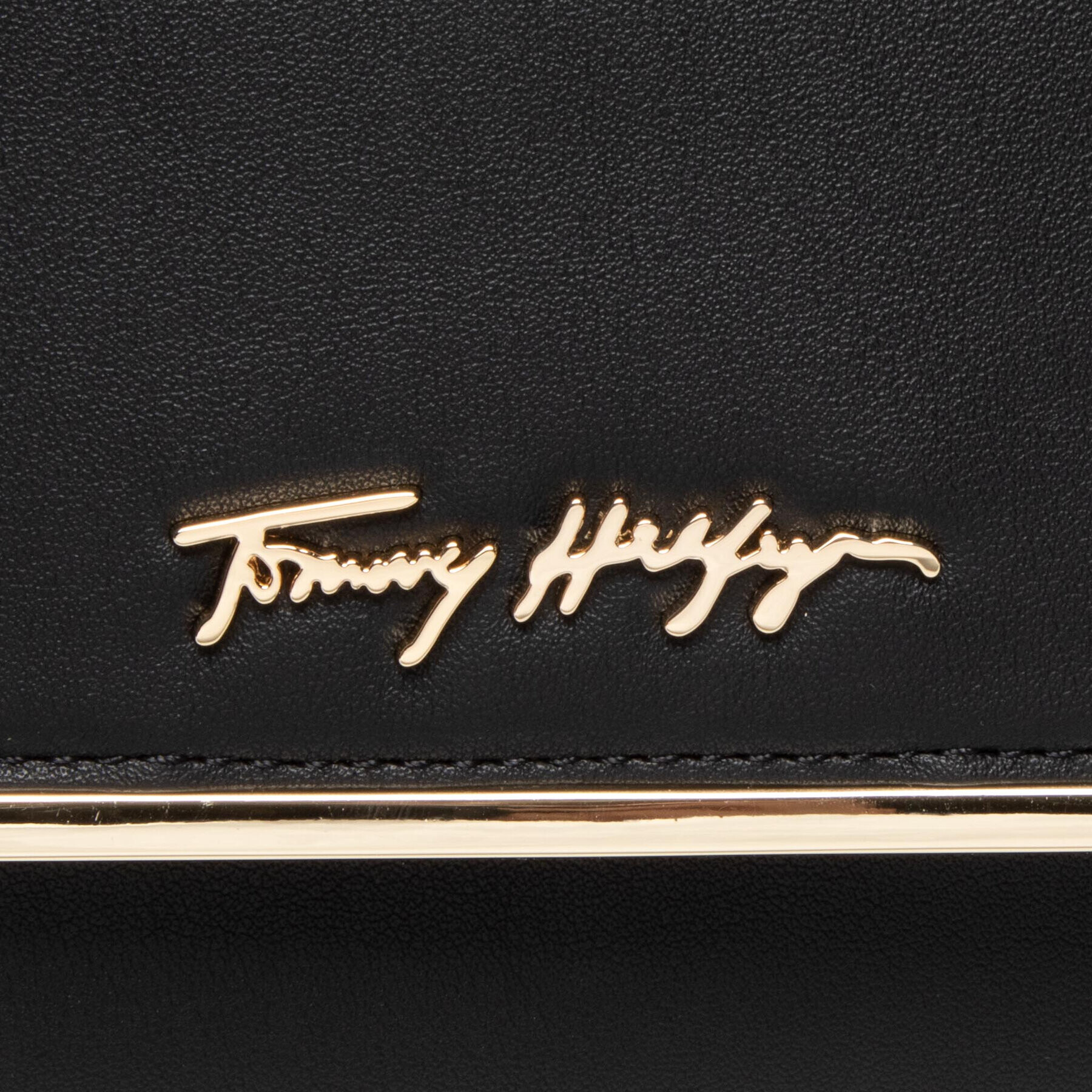 Tommy Hilfiger Дамска чанта Tommy Modern Bar Bag AW0AW10920 Черен - Pepit.bg