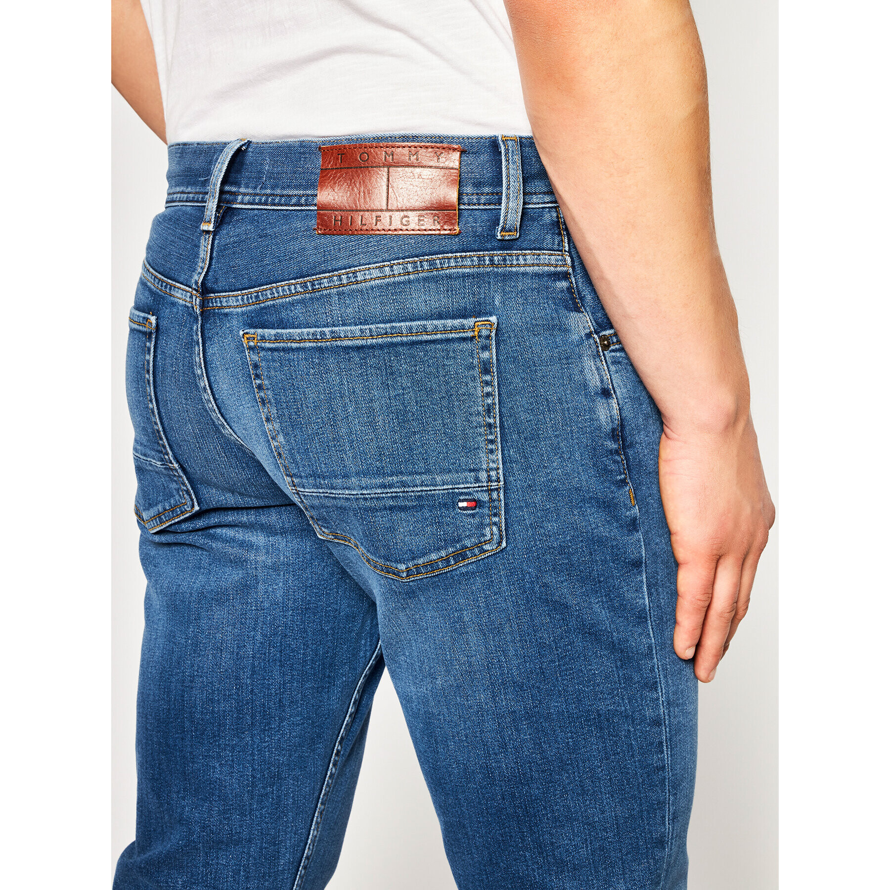Tommy Hilfiger Дънки тип Regular Fit Mercer MW0MW13544 Тъмносин Regular Fit - Pepit.bg