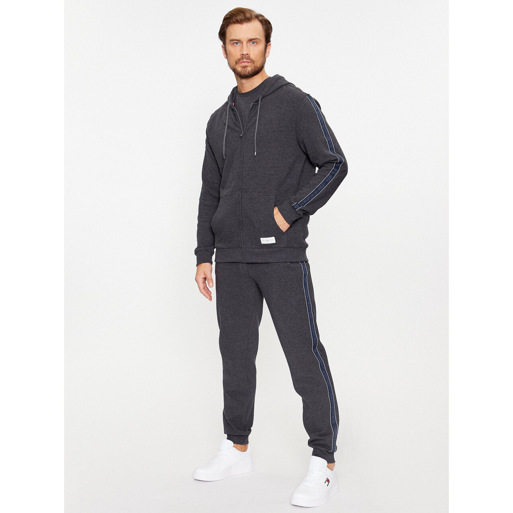 Tommy Hilfiger Долнище анцуг UM0UM03013 Сив Regular Fit - Pepit.bg