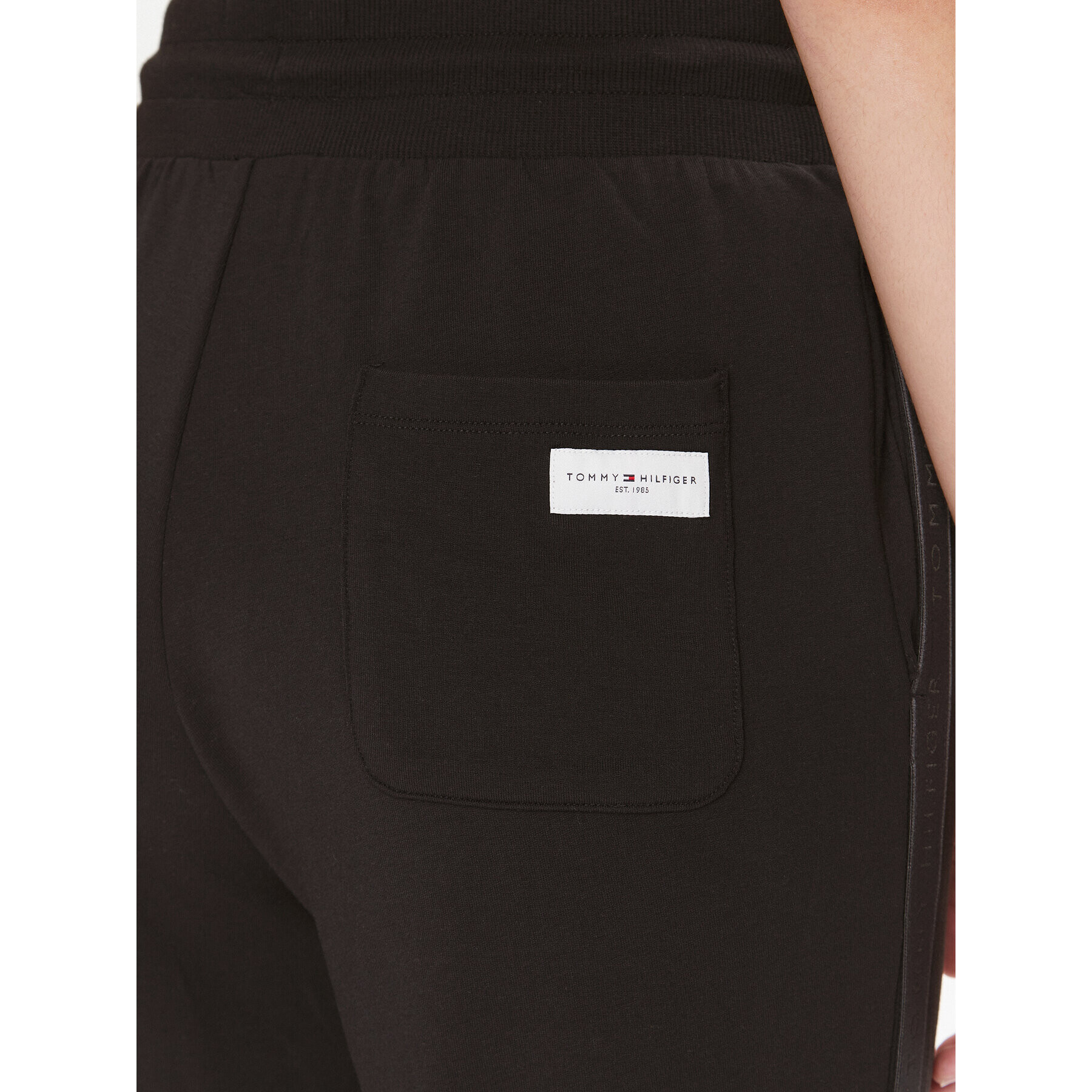 Tommy Hilfiger Долнище анцуг UW0UW04785 Черен Regular Fit - Pepit.bg