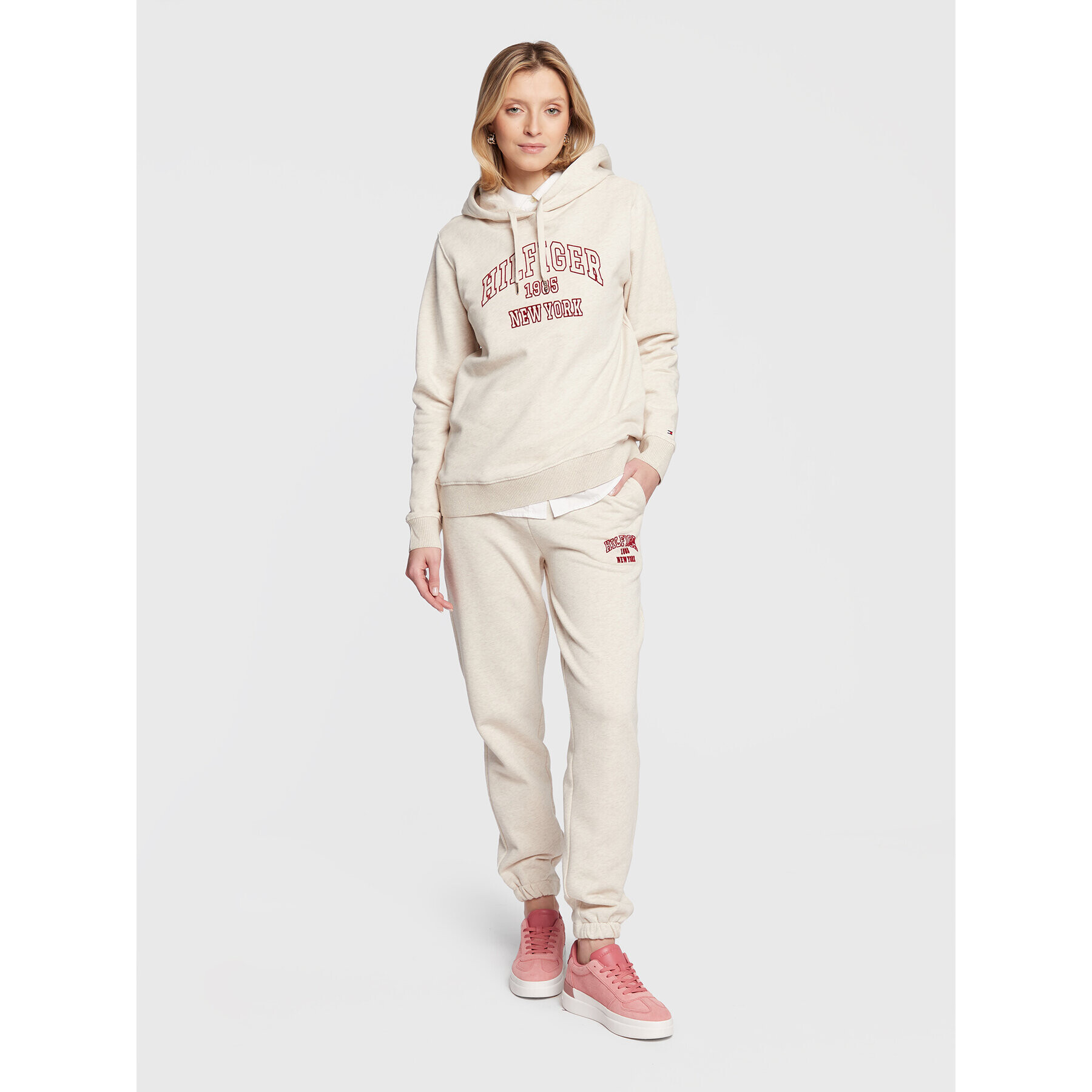 Tommy Hilfiger Долнище анцуг WW0WW36392 Бежов Regular Fit - Pepit.bg