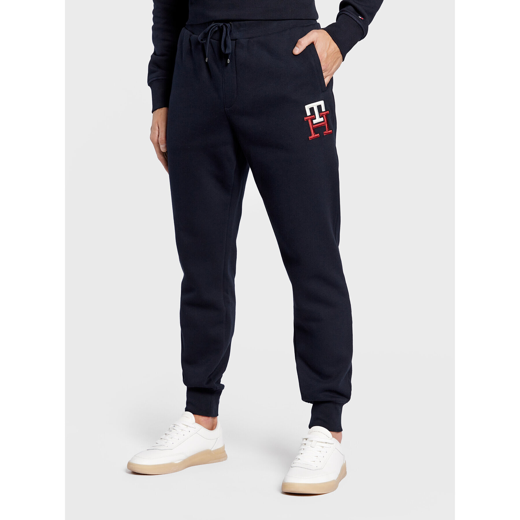 Tommy Hilfiger Долнище анцуг Essential Monogram MW0MW28208 Тъмносин Regular Fit - Pepit.bg