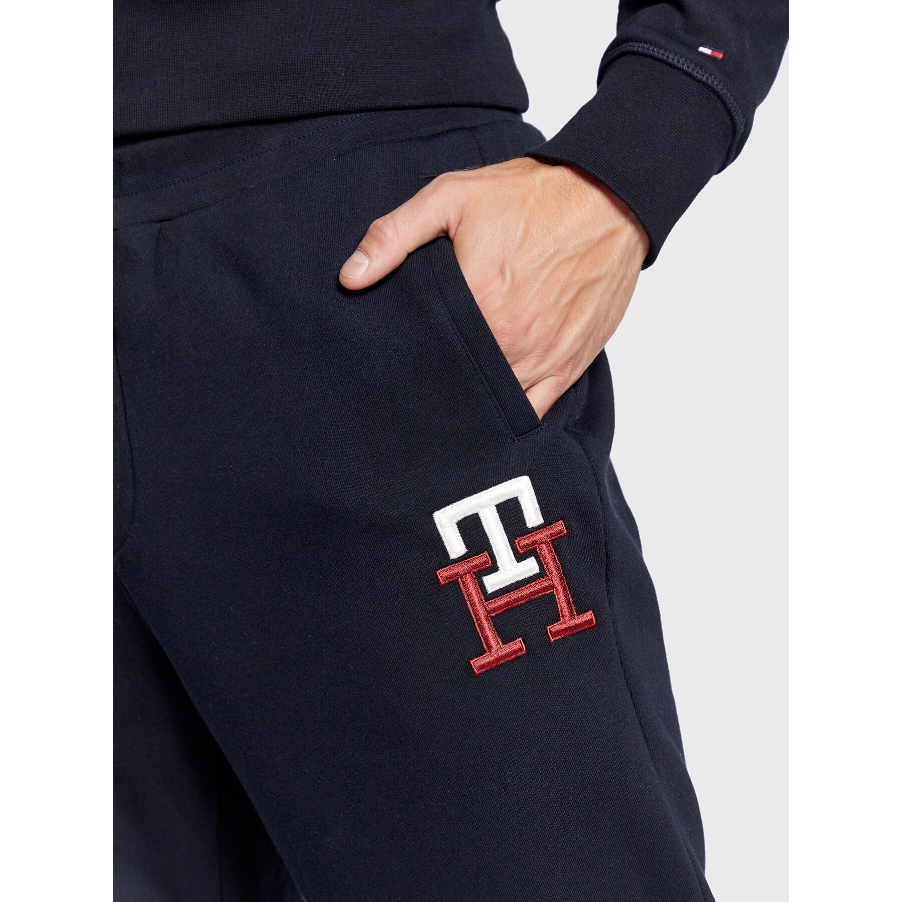 Tommy Hilfiger Долнище анцуг Essential Monogram MW0MW28208 Тъмносин Regular Fit - Pepit.bg