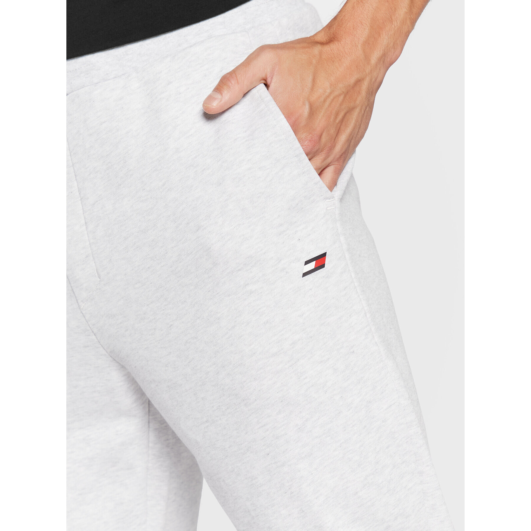 Tommy Hilfiger Долнище анцуг Essentials MW0MW22740 Сив Regular Fit - Pepit.bg