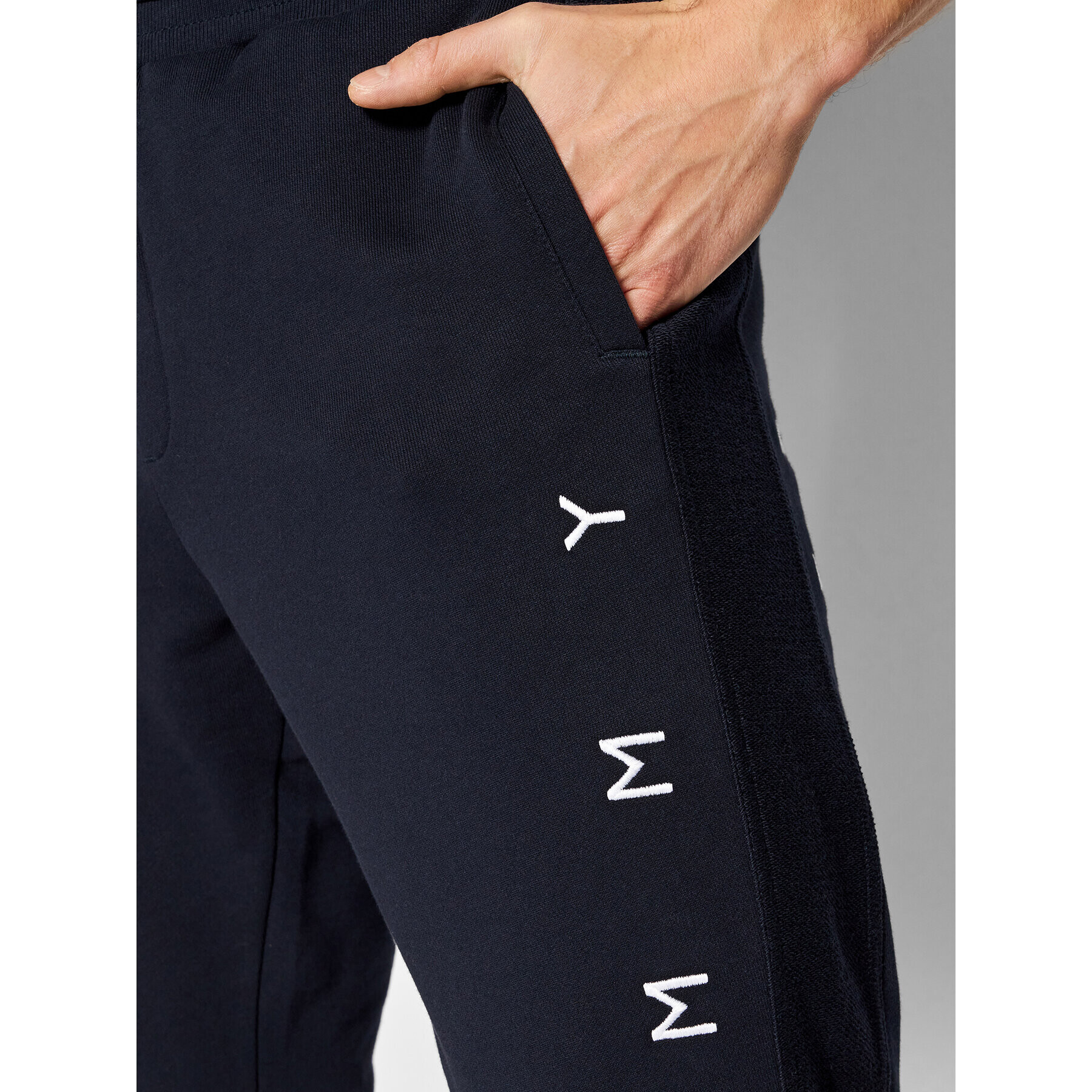 Tommy Hilfiger Долнище анцуг Mono Design MW0MW22154 Тъмносин Regular Fit - Pepit.bg