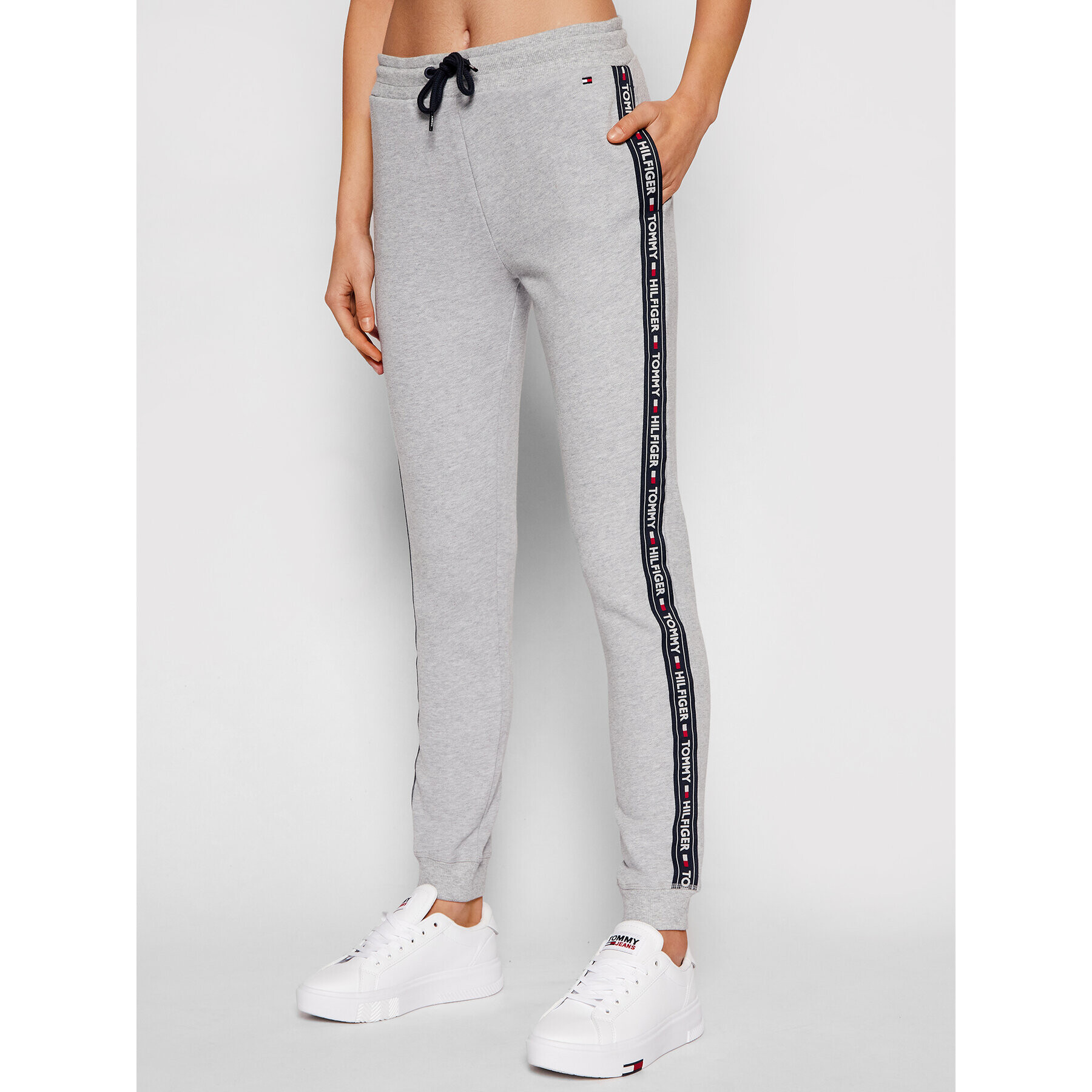 Tommy Hilfiger Долнище анцуг UW0UW00564 Сив Regular Fit - Pepit.bg