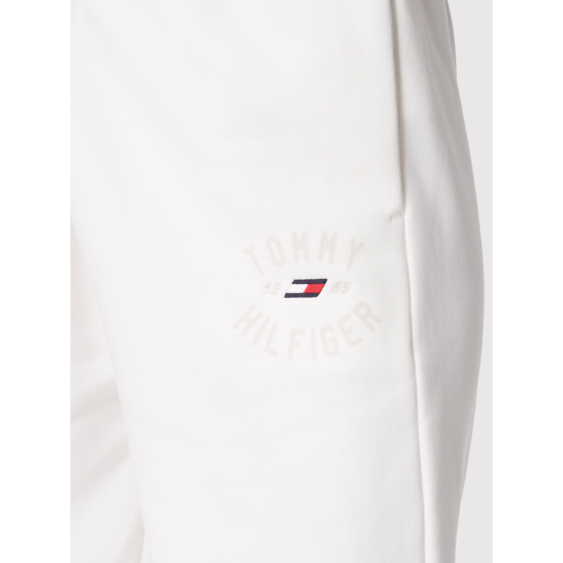 Tommy Hilfiger Долнище анцуг Varsity S10S101450 Бял Relaxed Fit - Pepit.bg