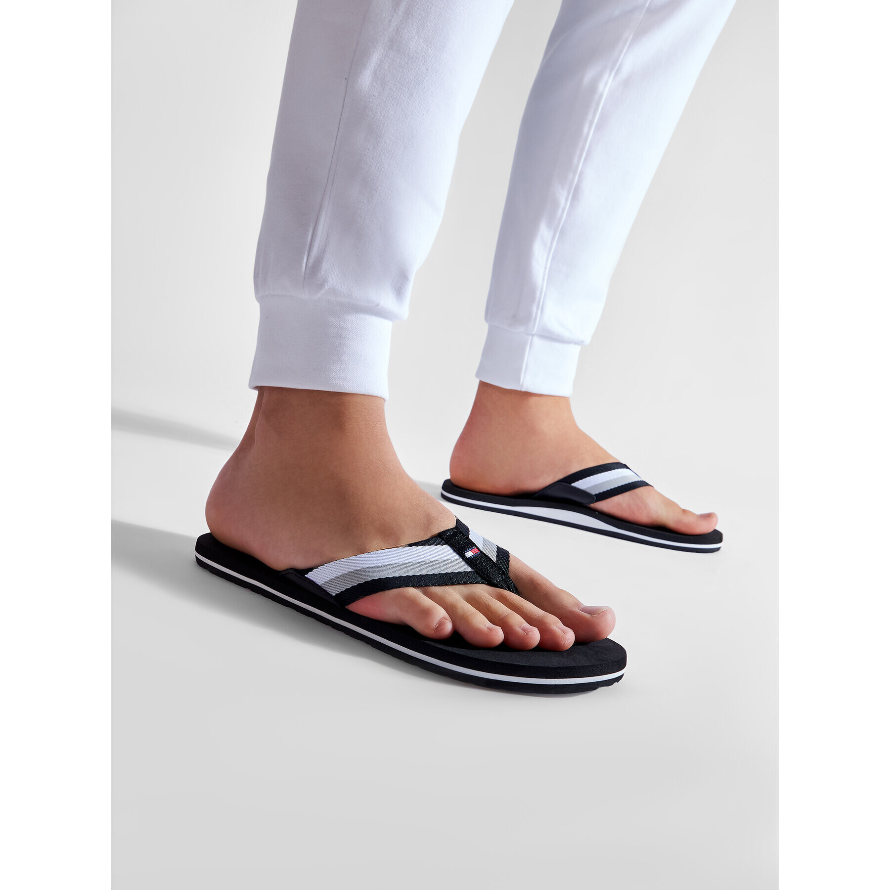 Tommy Hilfiger Джапанки Corporate Hilfiger Beach Sandal FM0FM03380 Черен - Pepit.bg