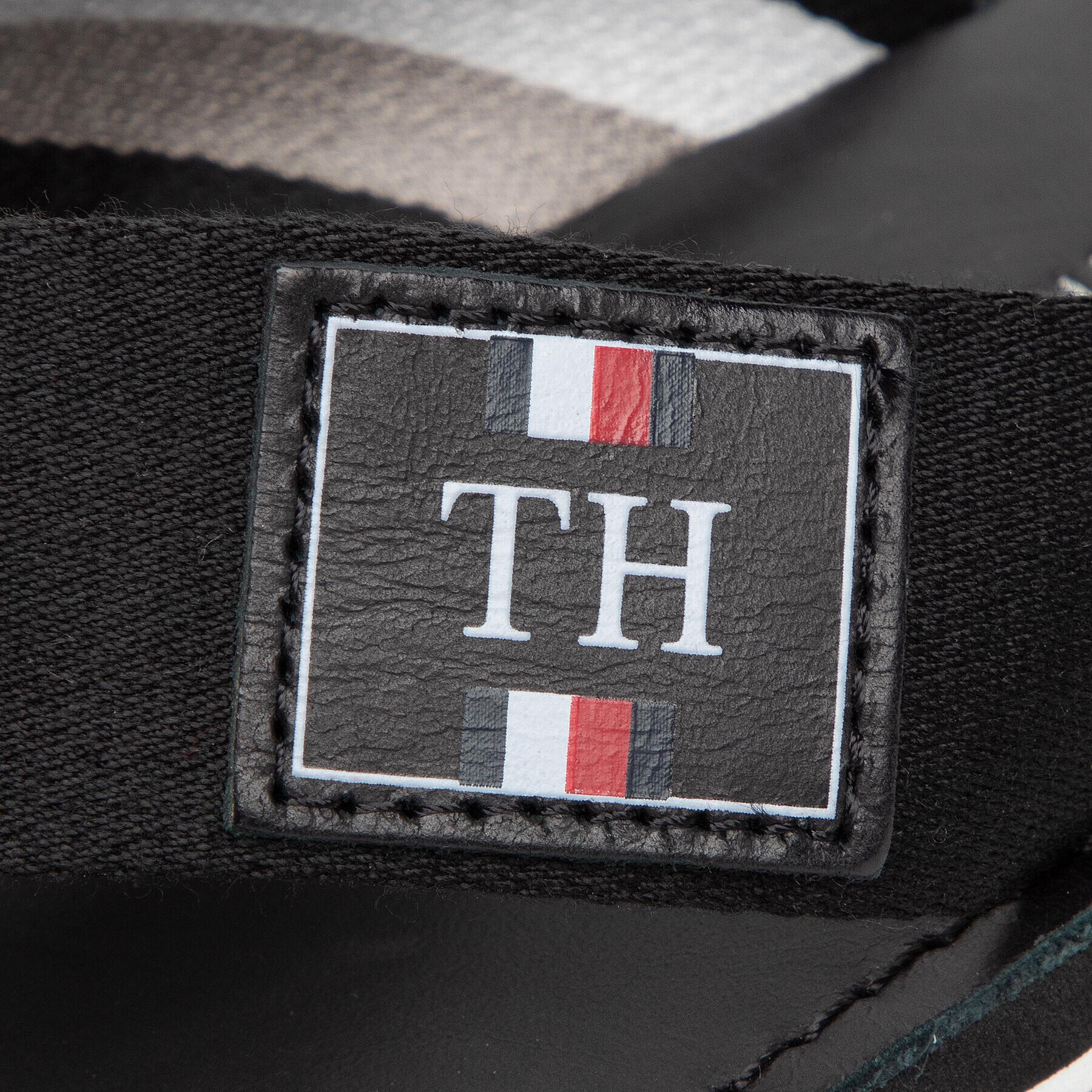Tommy Hilfiger Джапанки Elevanted Th Leather Beach Sandal FM0FM02692 Черен - Pepit.bg