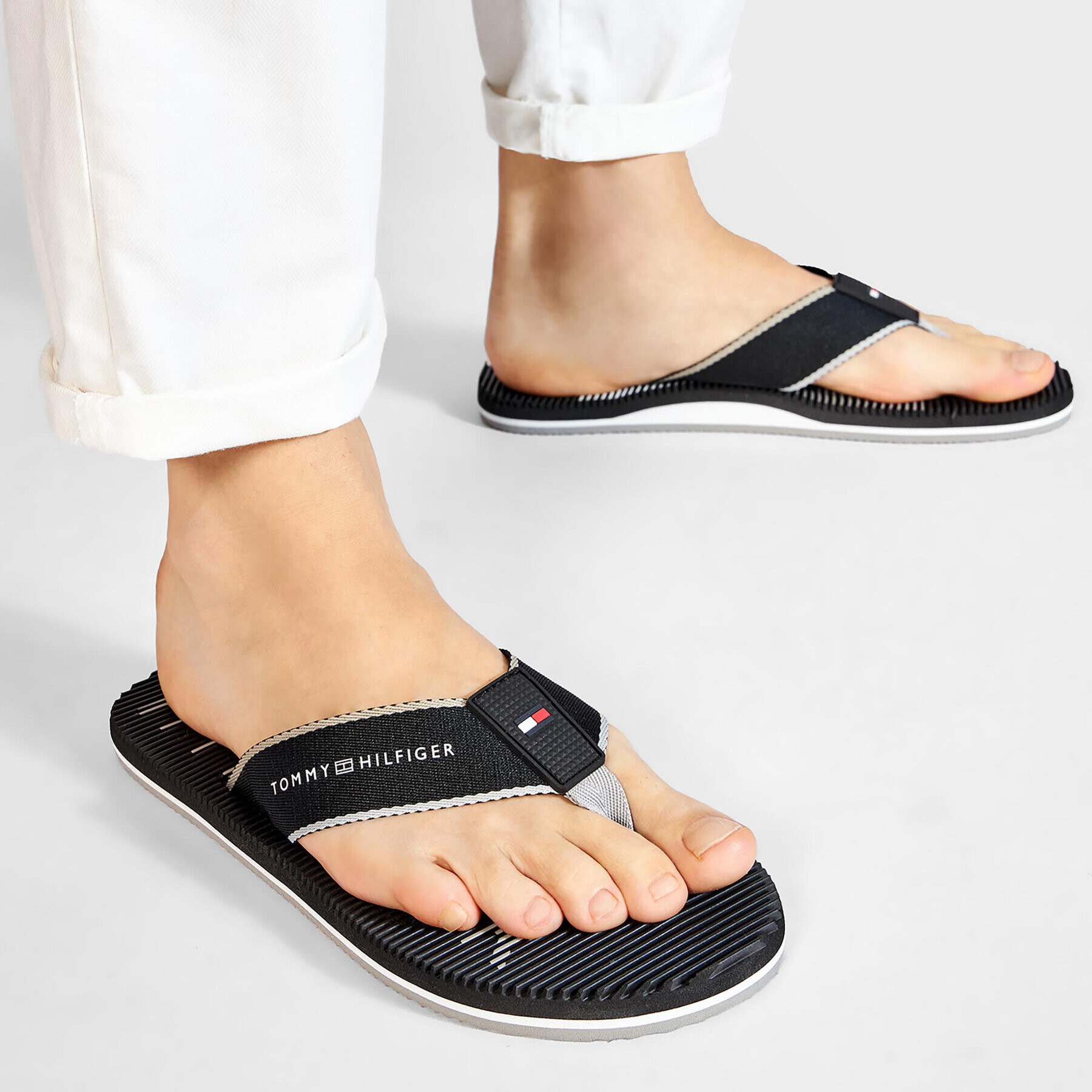 Tommy Hilfiger Джапанки Massage Footbed Beach Sandal FM0FM03386 Черен - Pepit.bg