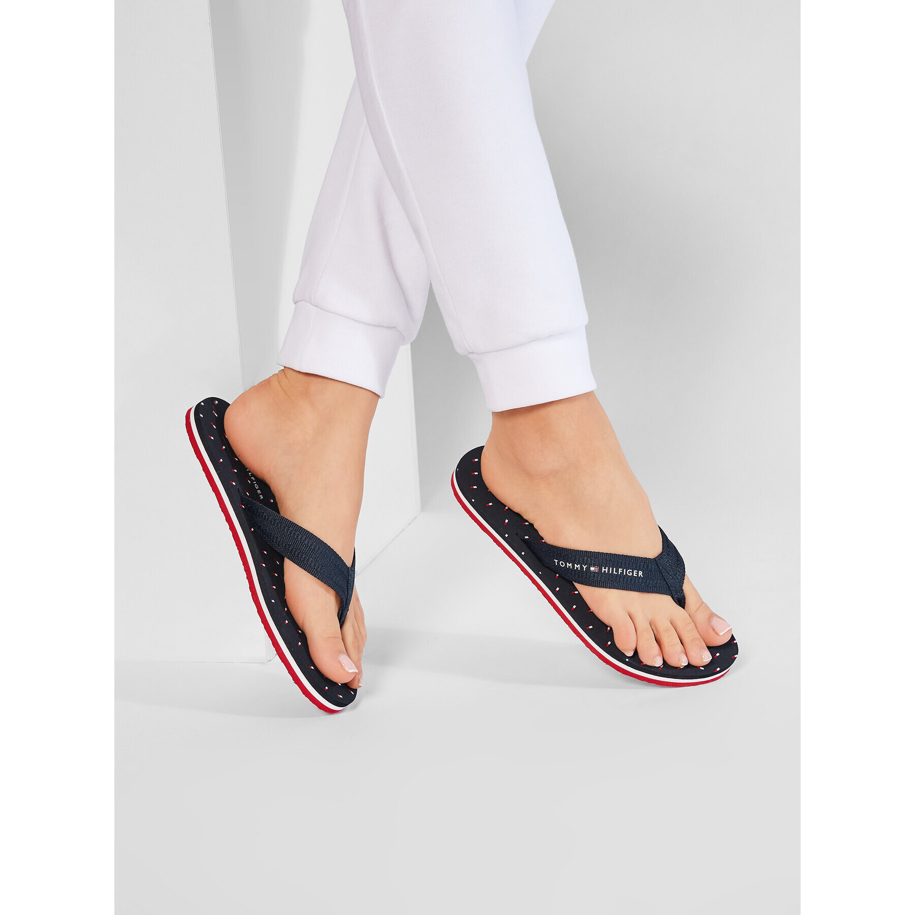 Tommy Hilfiger Джапанки Th Mini Flags Beach Sandal FW0FW05663 Тъмносин - Pepit.bg