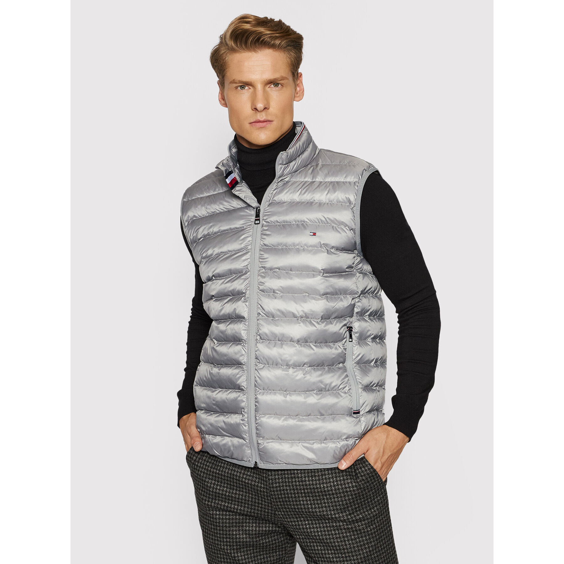 Tommy Hilfiger Елек Core Circular MW0MW18762 Сив Regular Fit - Pepit.bg
