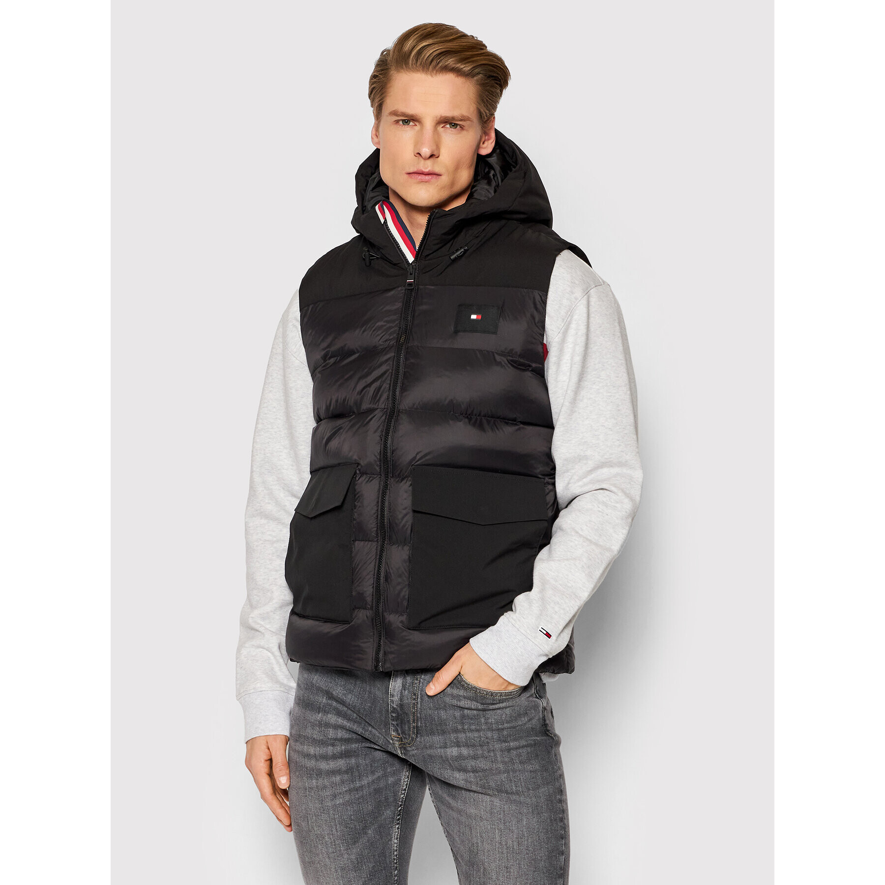 Tommy Hilfiger Елек Mix Media Vest MW0MW22485 Черен Regular Fit - Pepit.bg