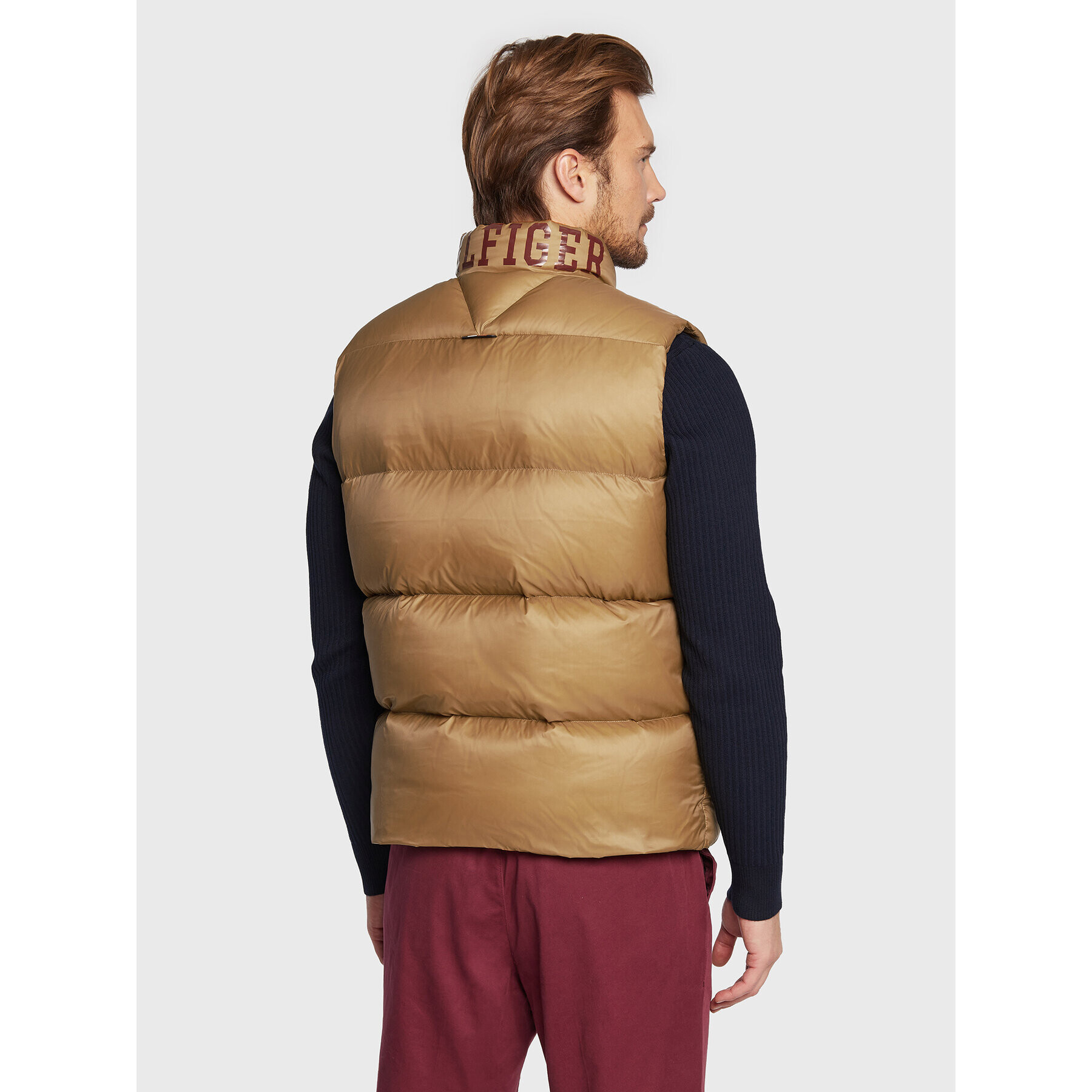 Tommy Hilfiger Елек Zero Gravity MW0MW28732 Кафяв Regular Fit - Pepit.bg