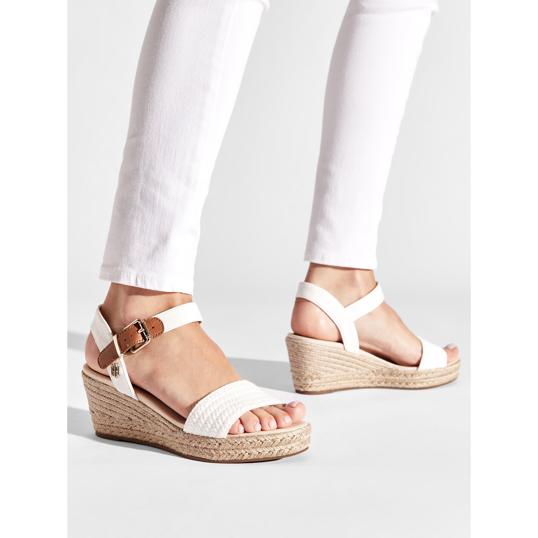 Tommy Hilfiger Еспадрили Th Textured Low Wedge Sandal FW0FW06555 Бял - Pepit.bg