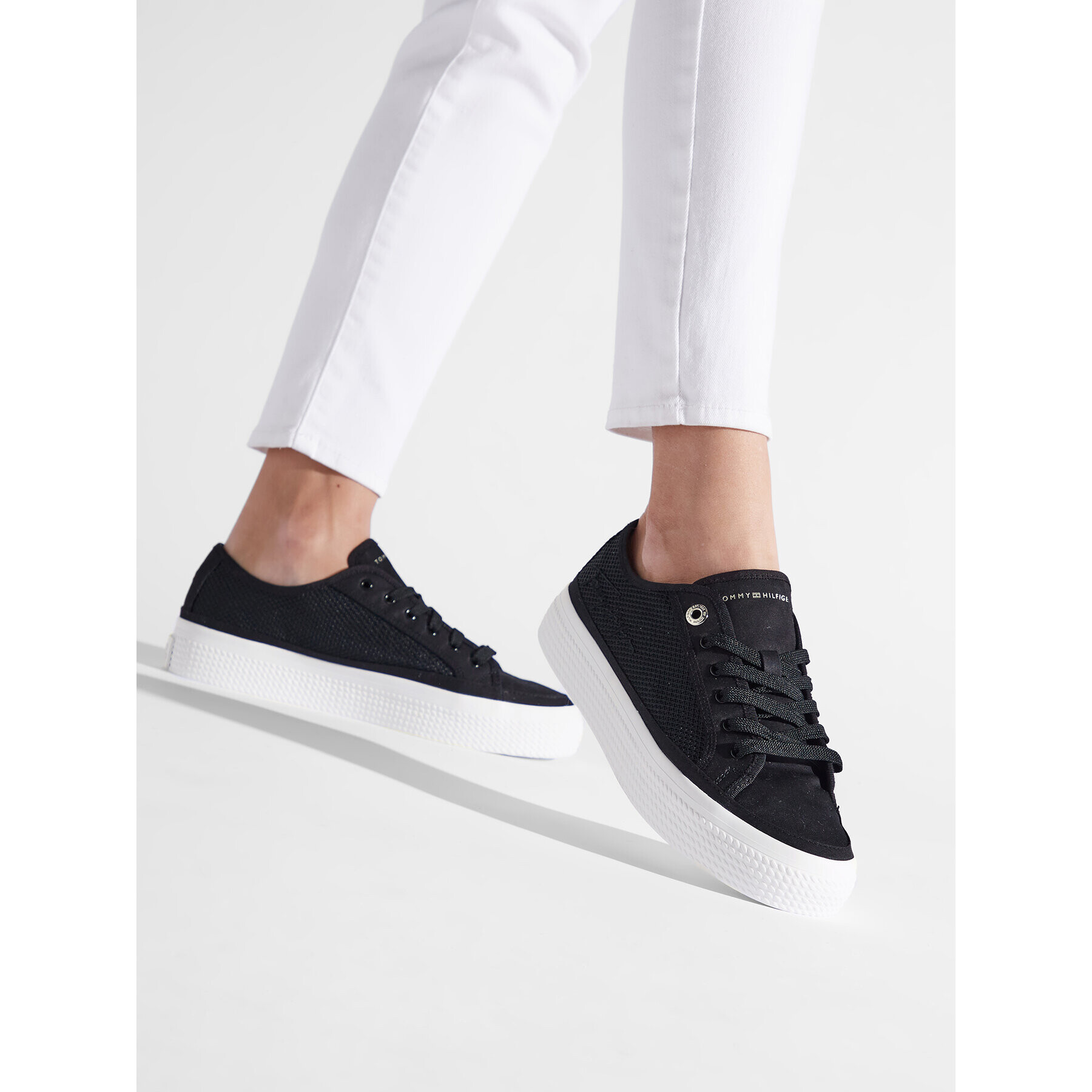 Tommy Hilfiger Гуменки Essential Th Mesh Sneaker FW0FW06546 Черен - Pepit.bg