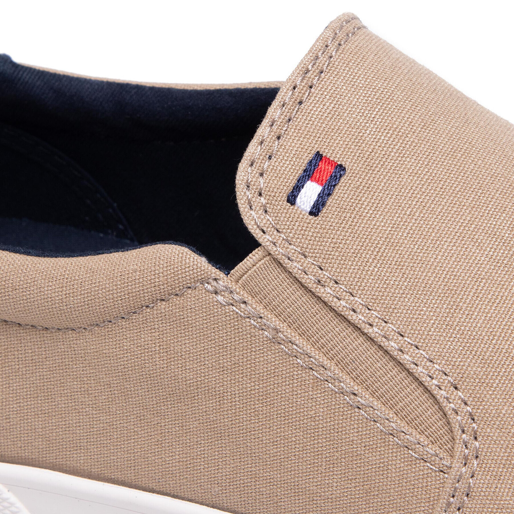 Tommy Hilfiger Гуменки Iconic Slip On Sneaker FM0FM00597 Кафяв - Pepit.bg