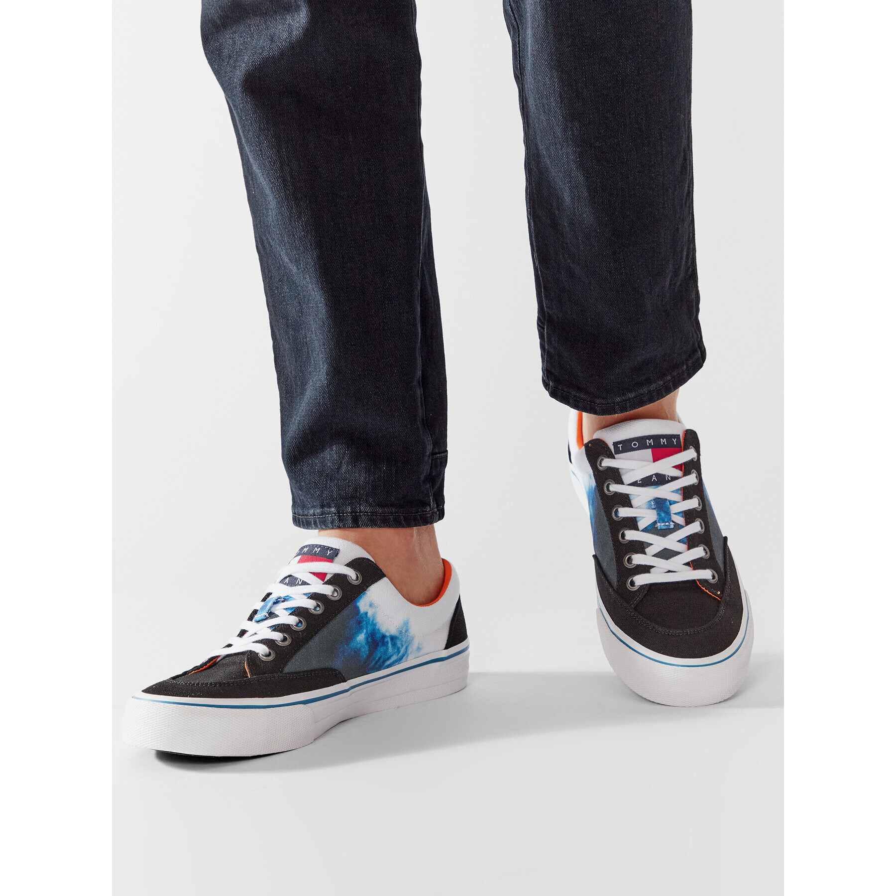 Tommy Hilfiger Гуменки Tie Dye Low EM0EM01007 Черен - Pepit.bg