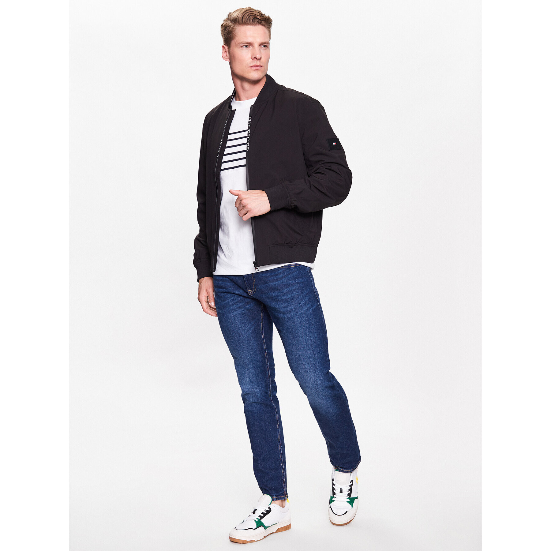 Tommy Hilfiger Яке бомбър Th Protect MW0MW31338 Черен Regular Fit - Pepit.bg