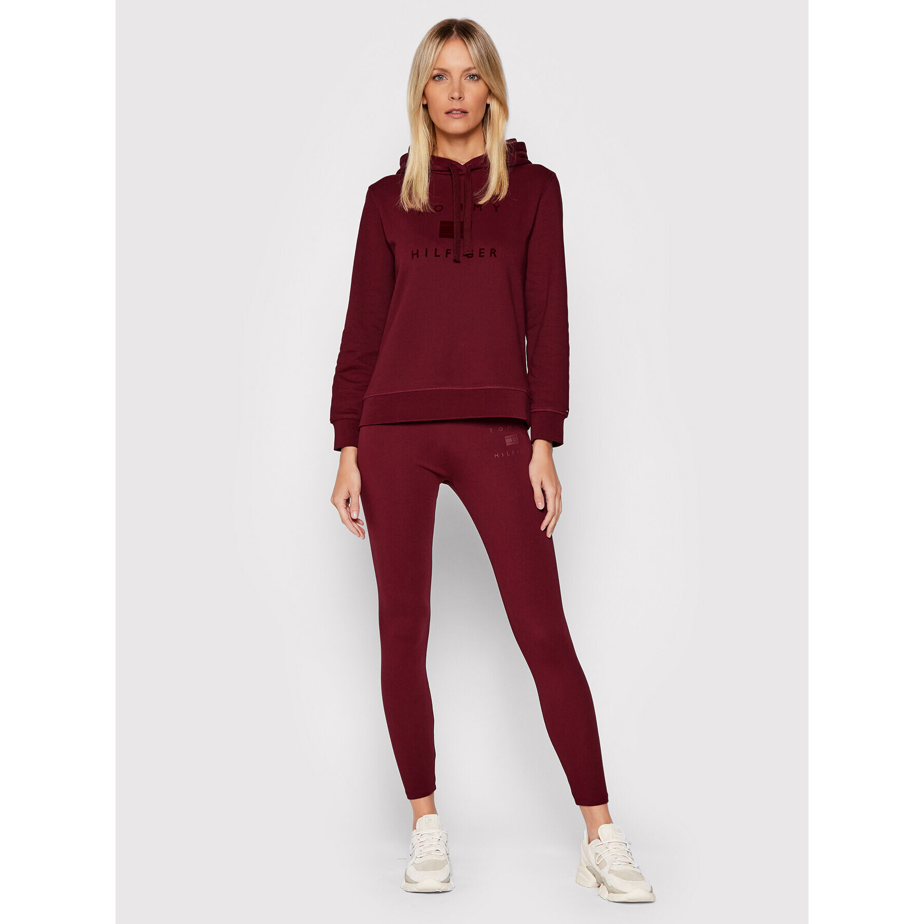 Tommy Hilfiger Клин WW0WW31775 Бордо Slim Fit - Pepit.bg