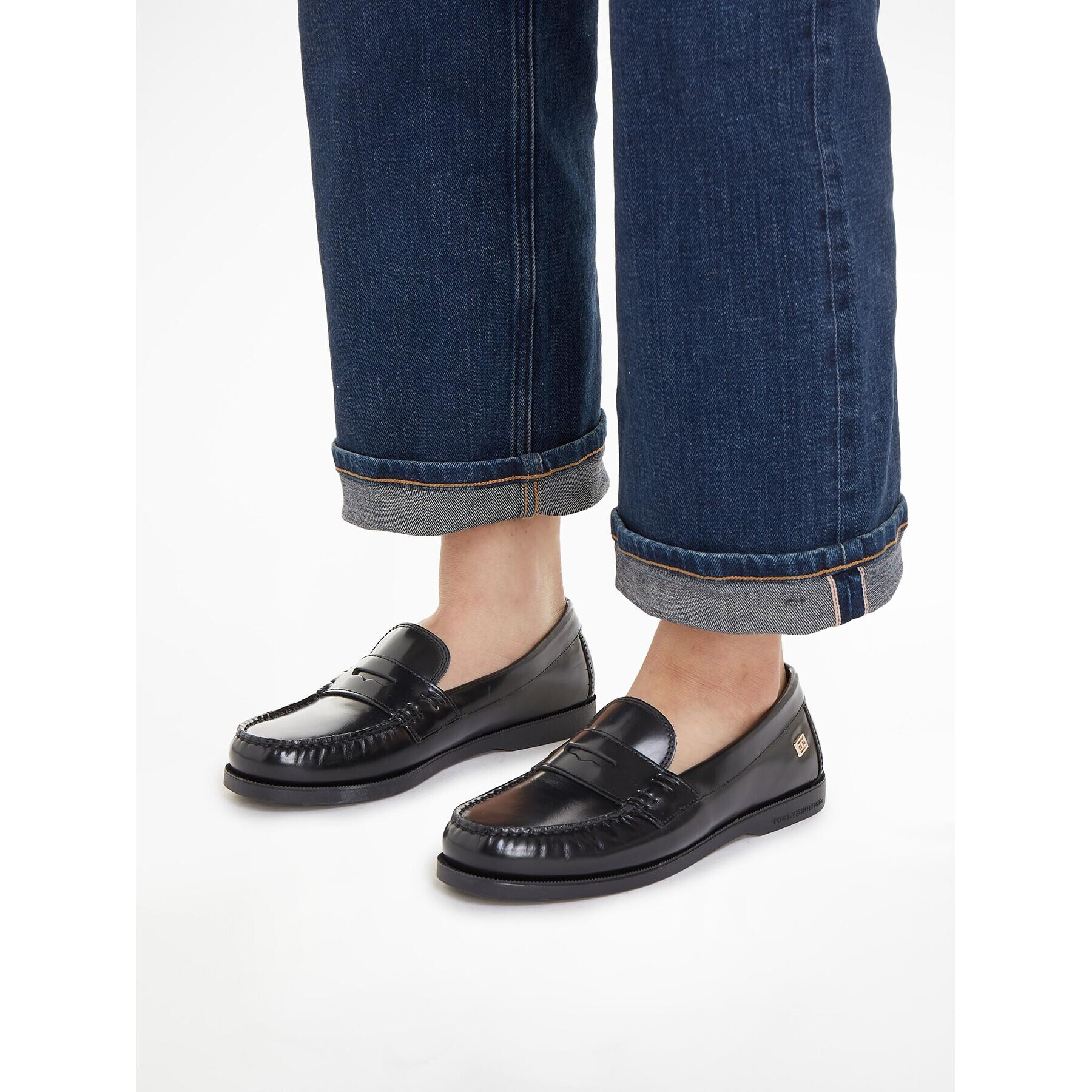 Tommy Hilfiger Мокасини Tommy Essential Moccassin FW0FW07513 Черен - Pepit.bg