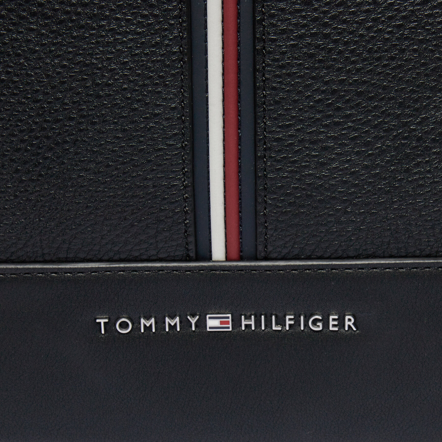 Tommy Hilfiger Мъжка чантичка Th Central Mini Crossover AM0AM11833 Черен - Pepit.bg