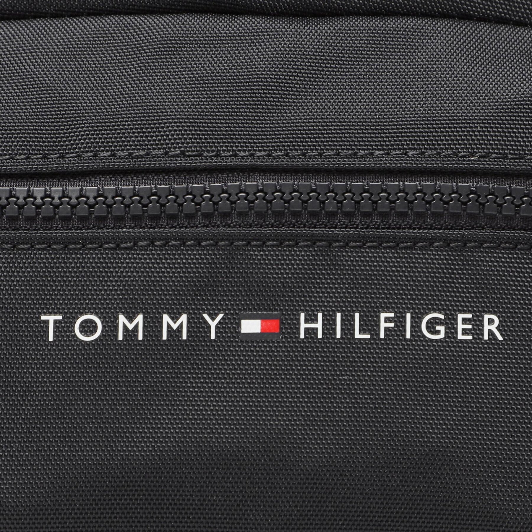 Tommy Hilfiger Мъжка чантичка Th Essential Crossover AU0AU01615 Тъмносин - Pepit.bg