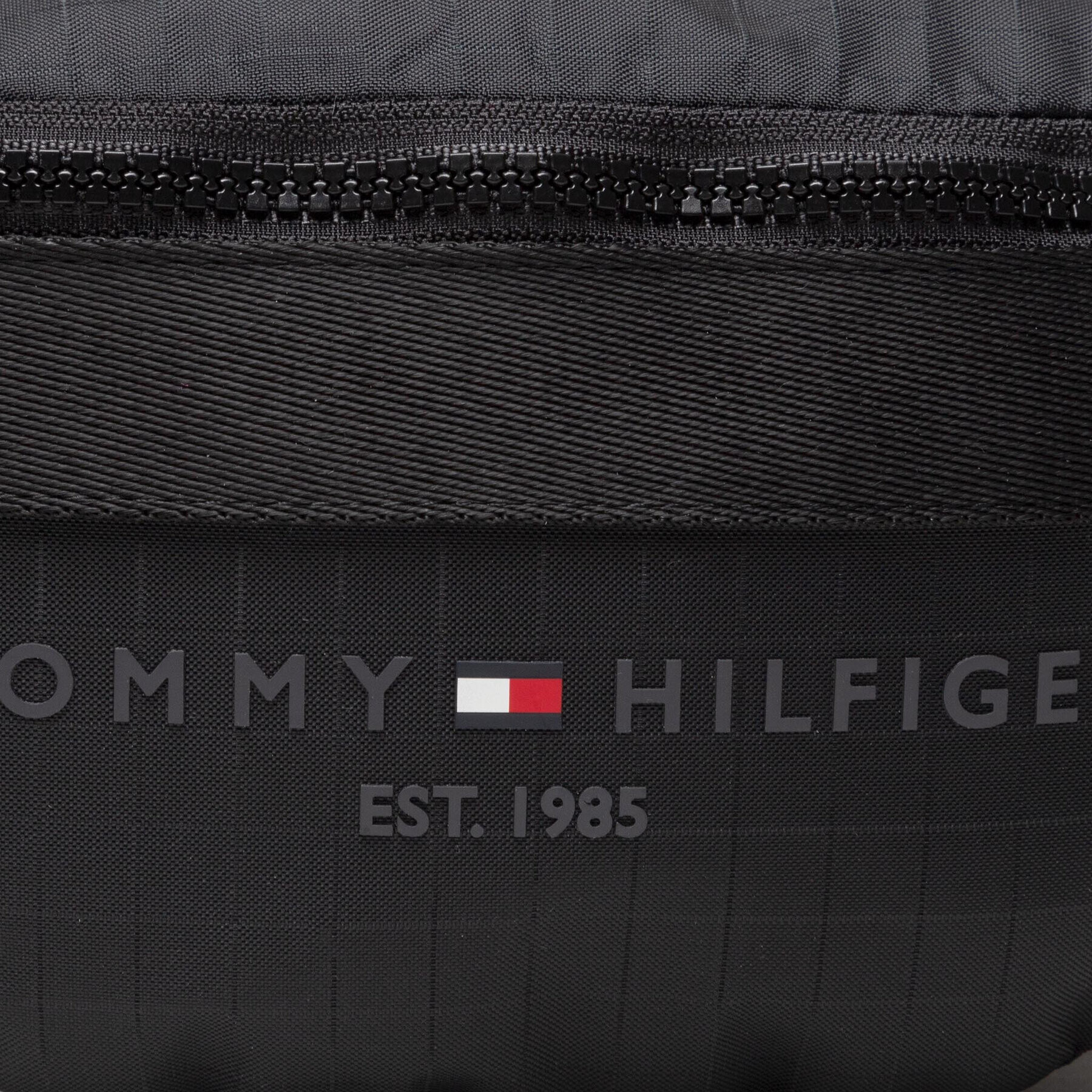 Tommy Hilfiger Мъжка чантичка Th Established Crossbody AM0AM08680 Черен - Pepit.bg