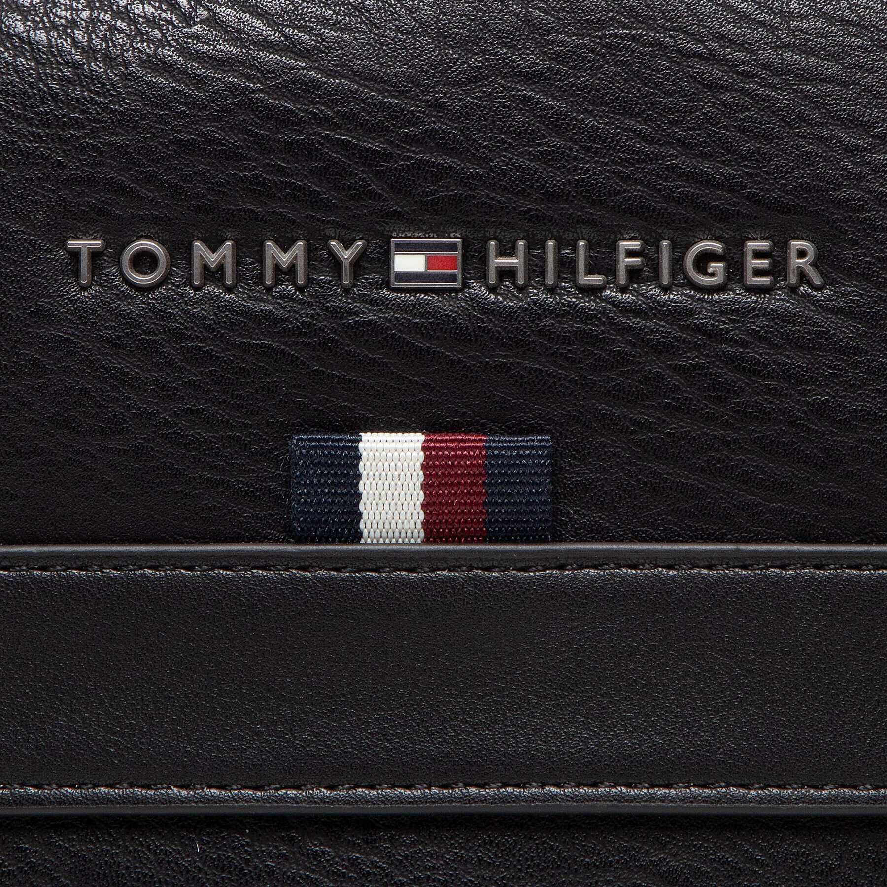 Tommy Hilfiger Мъжка чантичка Transit Pu Mini Reporter AM0AM10303 Черен - Pepit.bg