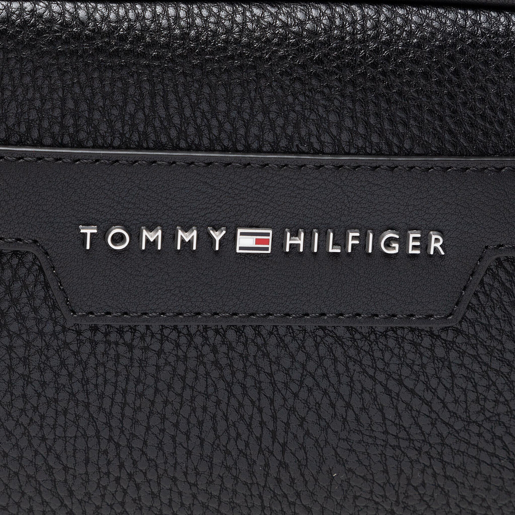 Tommy Hilfiger Несесер Downtown Washbag AM0AM08122 Черен - Pepit.bg