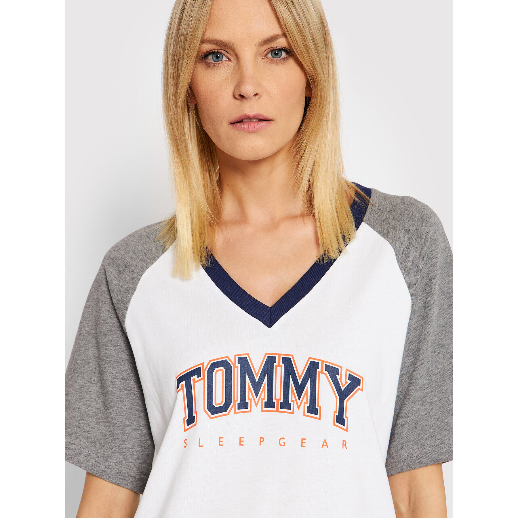 Tommy Hilfiger Нощница UW0UW03216 Бял Regular Fit - Pepit.bg