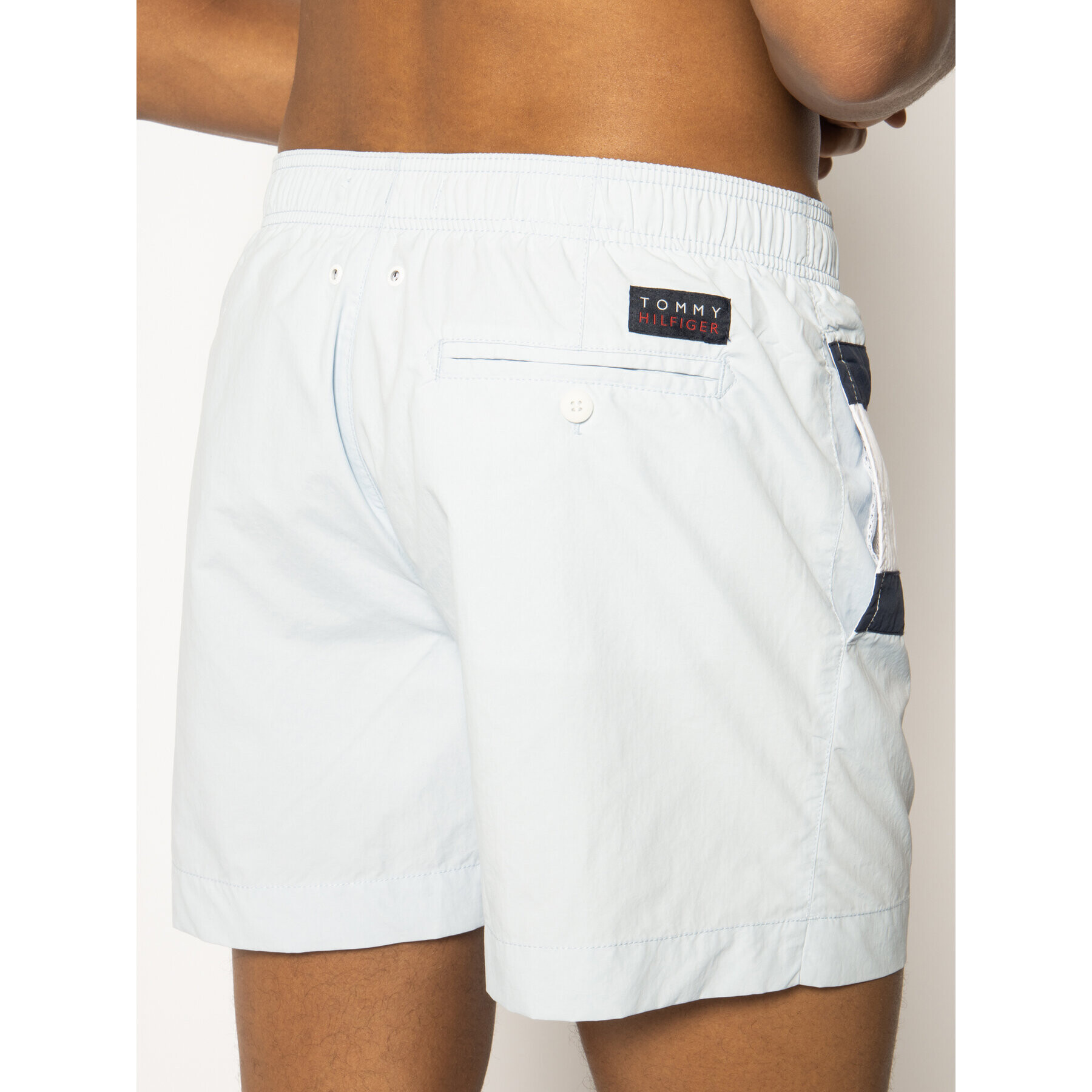 Tommy Hilfiger Плувни шорти Medium Drawstring UM0UM01070 Син Regular Fit - Pepit.bg