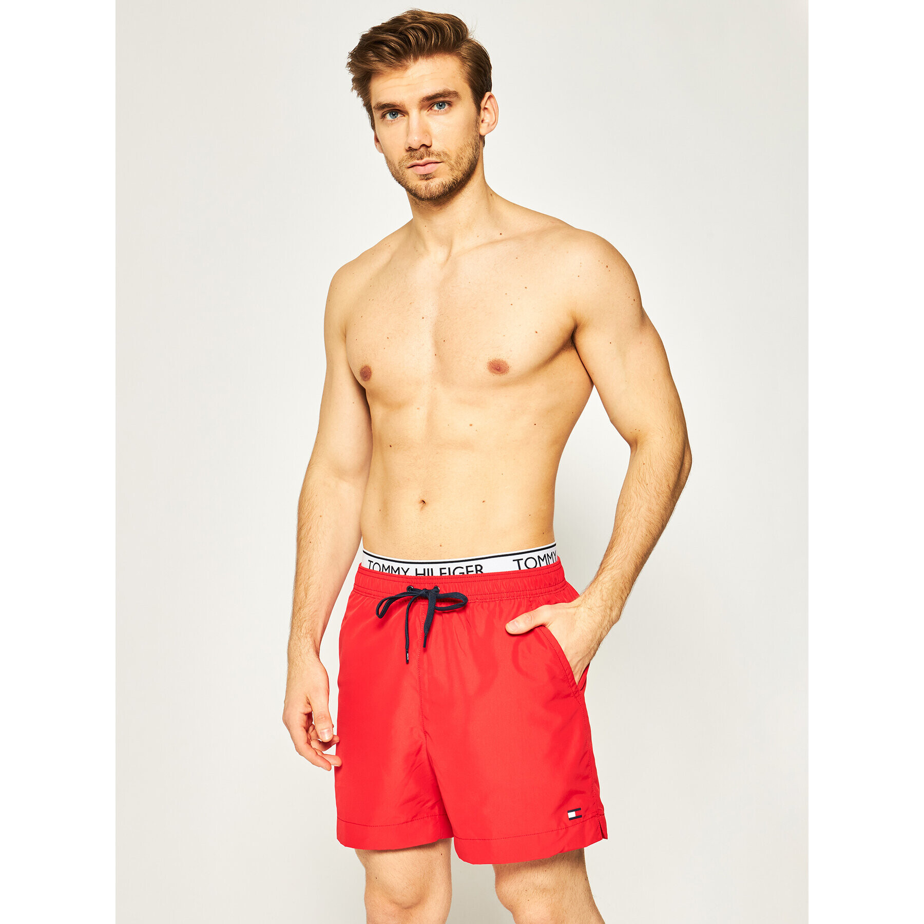 Tommy Hilfiger Плувни шорти Medium Drawstring UM0UM01719 Червен Regular Fit - Pepit.bg