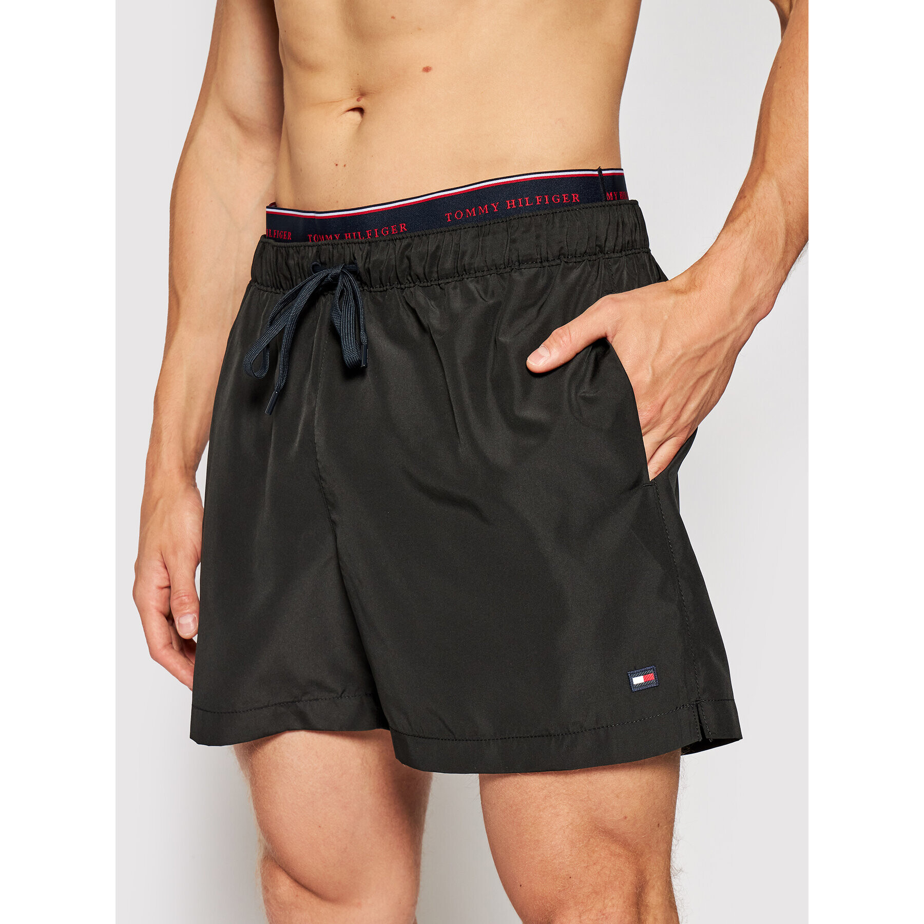 Tommy Hilfiger Плувни шорти Medium UM0UM02062 Черен Regular Fit - Pepit.bg