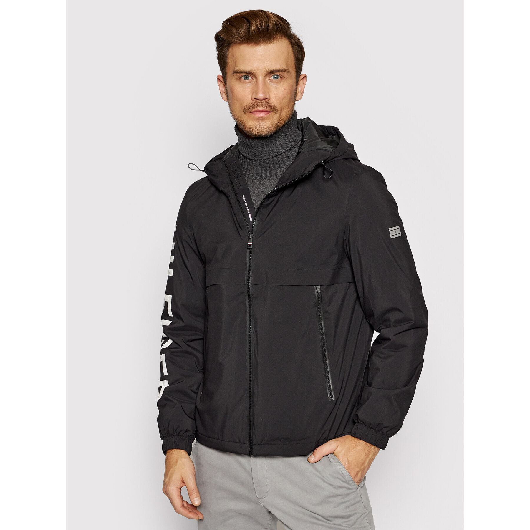 Tommy Hilfiger Преходно яке Tech Ess MW0MW21433 Черен Regular Fit - Pepit.bg