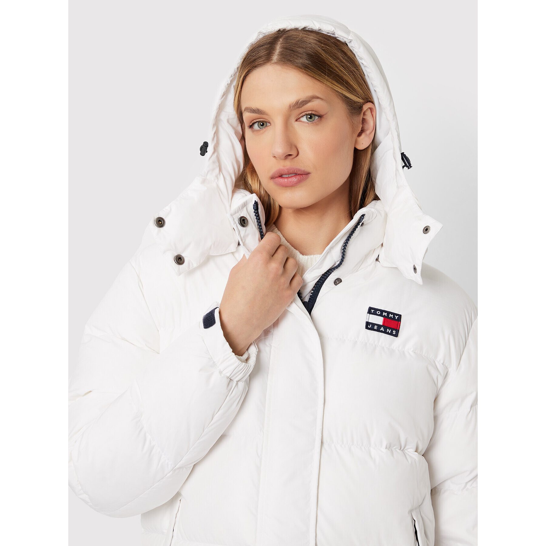 Tommy Hilfiger Пухено яке Alaska DW0DW14287 Бял Regular Fit - Pepit.bg