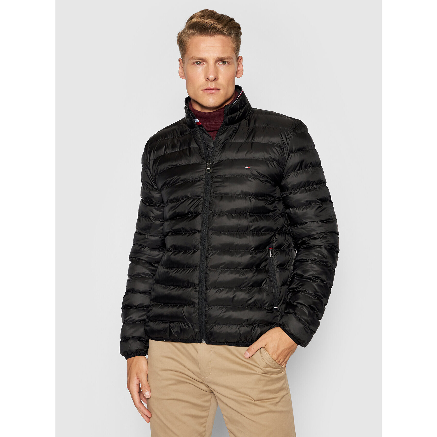 Tommy Hilfiger Пухено яке Core Circular MW0MW18763 Черен Regular Fit - Pepit.bg