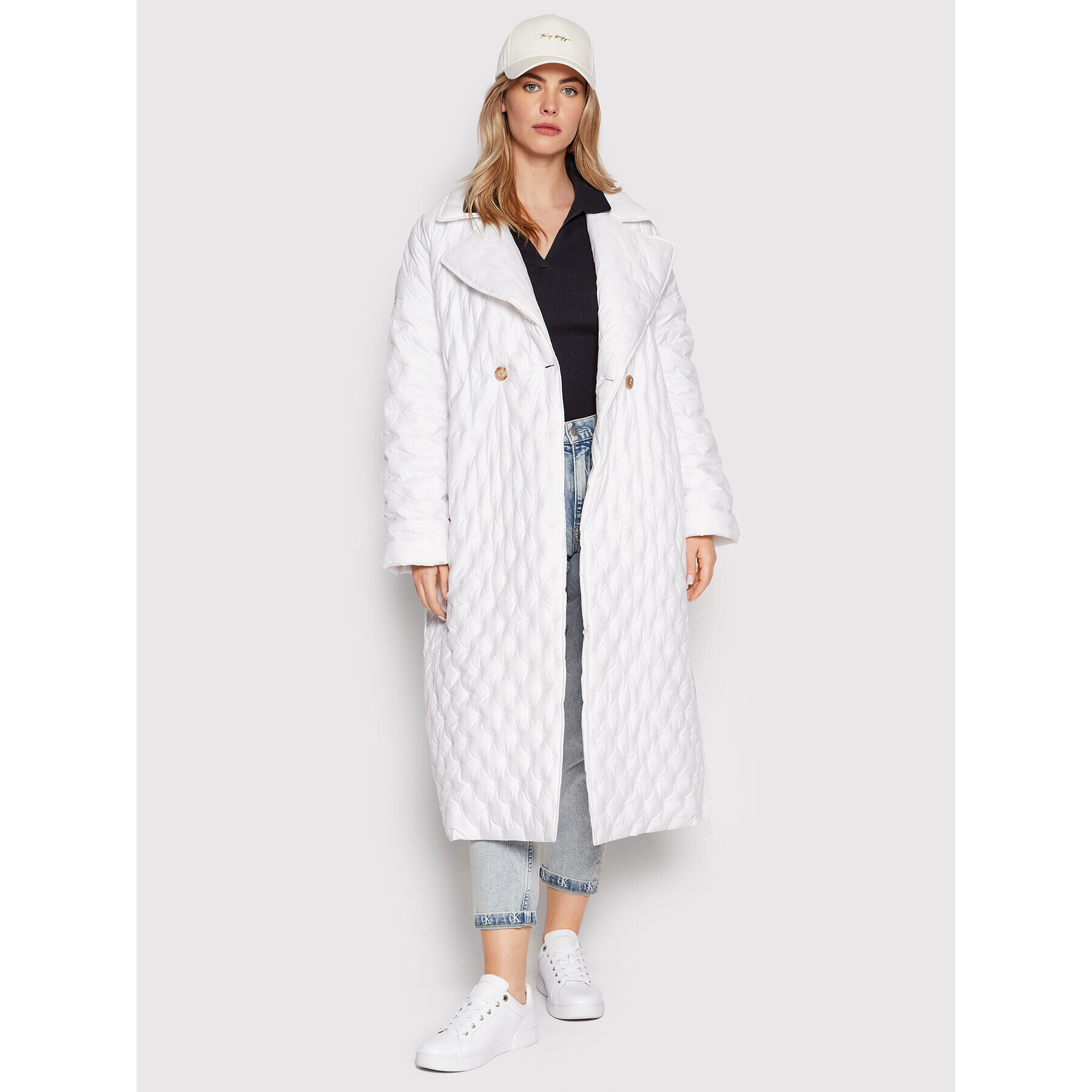 Tommy Hilfiger Пухено яке Embro WW0WW35307 Бял Regular Fit - Pepit.bg